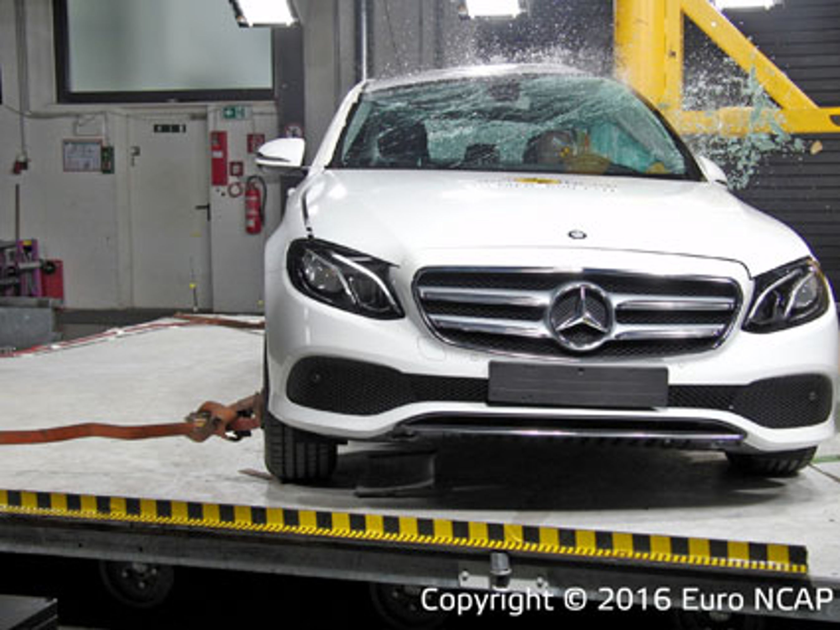 Mercedes-Benz E-klasse imponerer med en generel god sikkerhed i alle dele af Euro NCAPs sikkerheds.