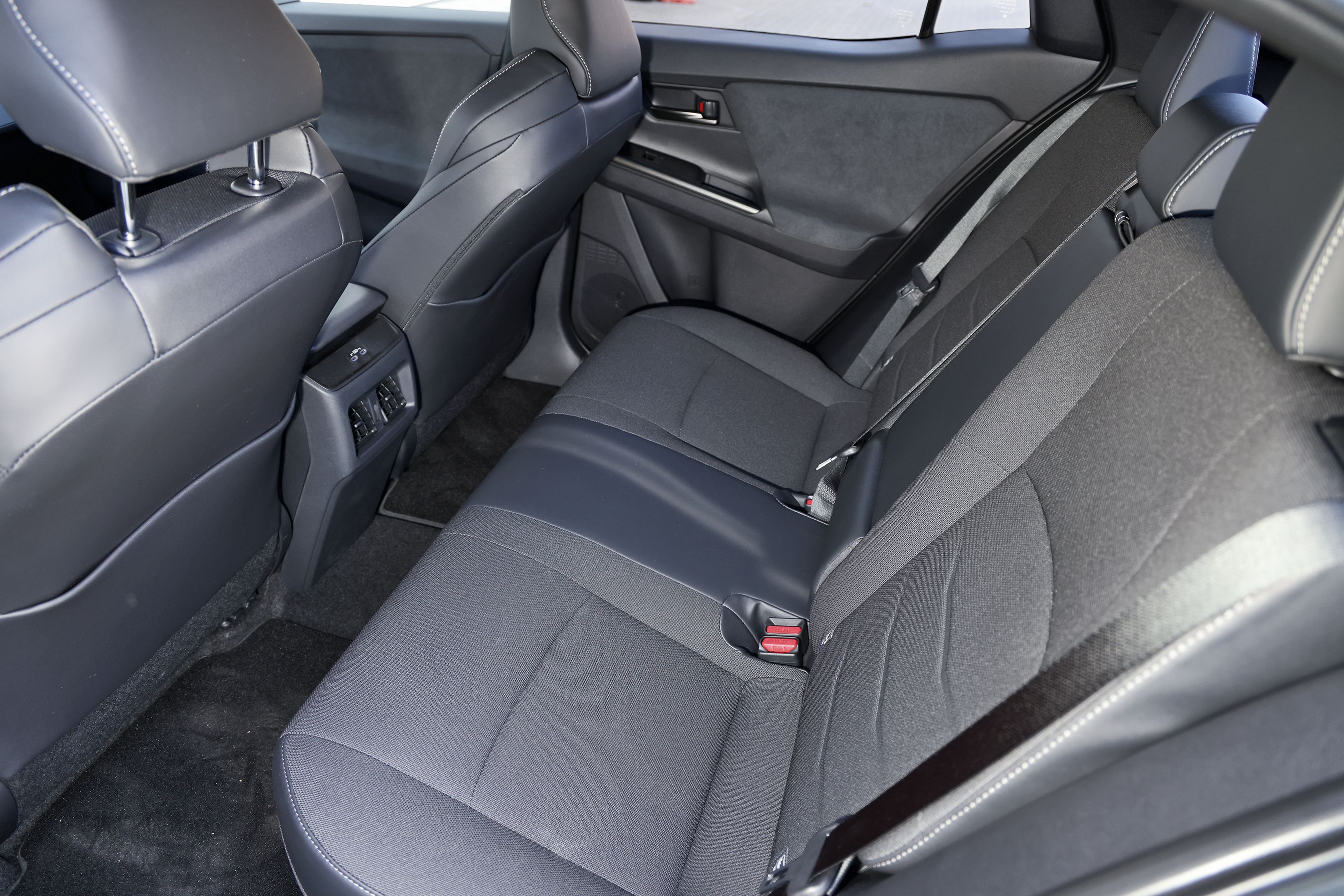 Bagsæder i en Toyota C-HR+