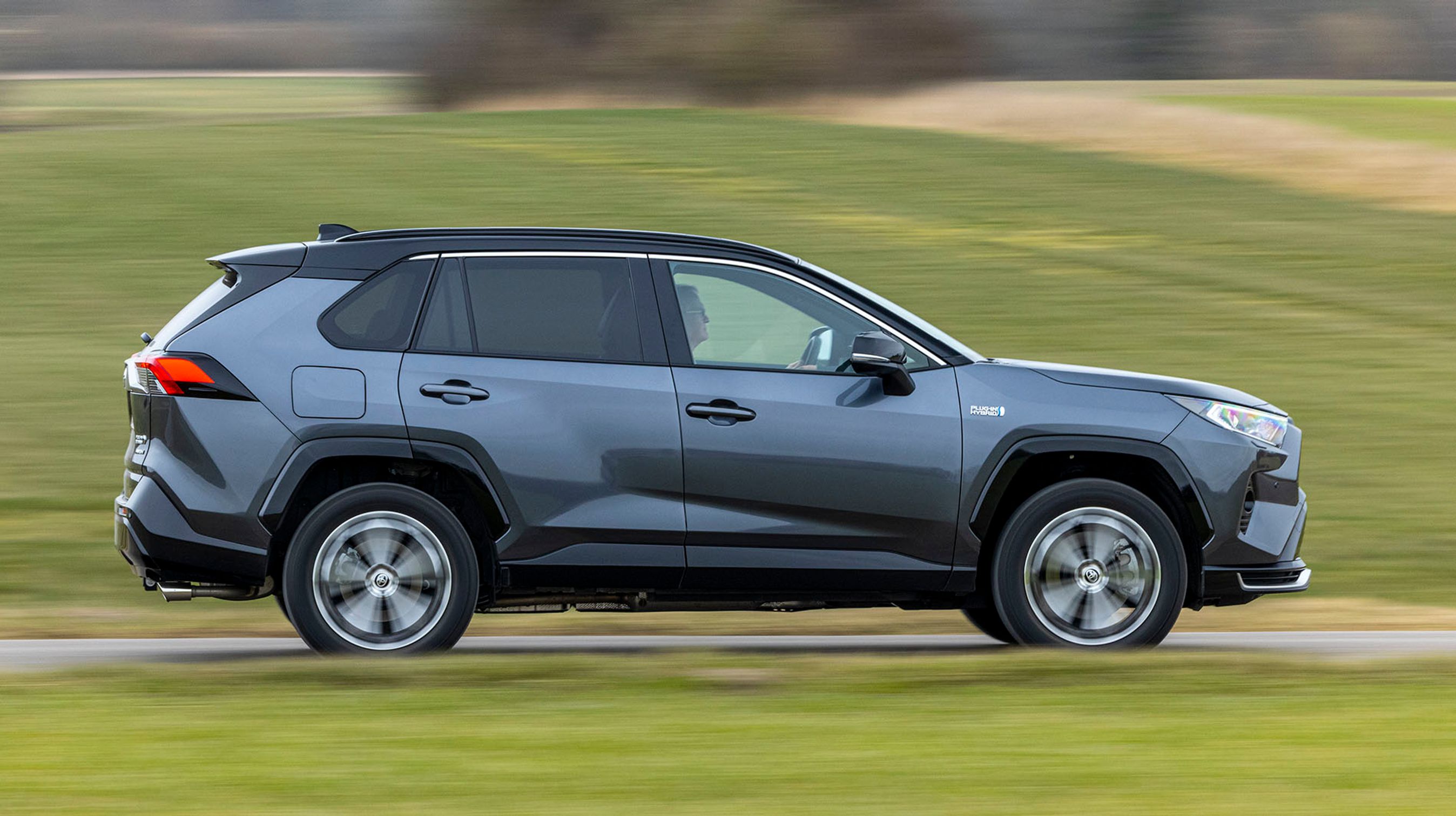 Toyota RAV4 fra siden