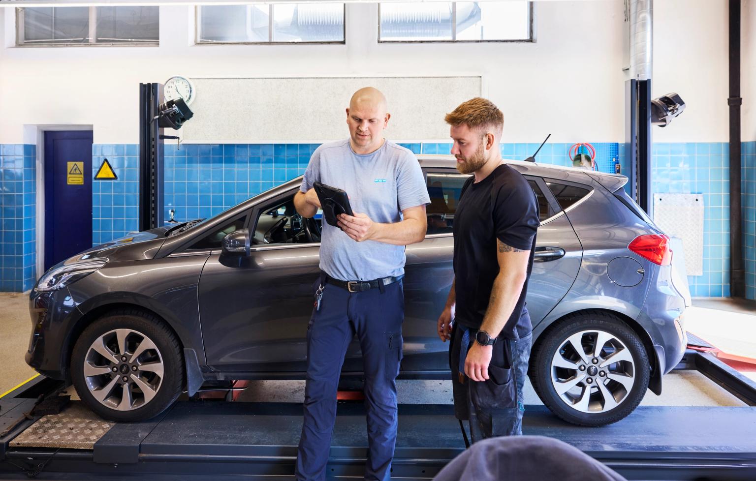 Bil tjekkes igennem for testpunkter