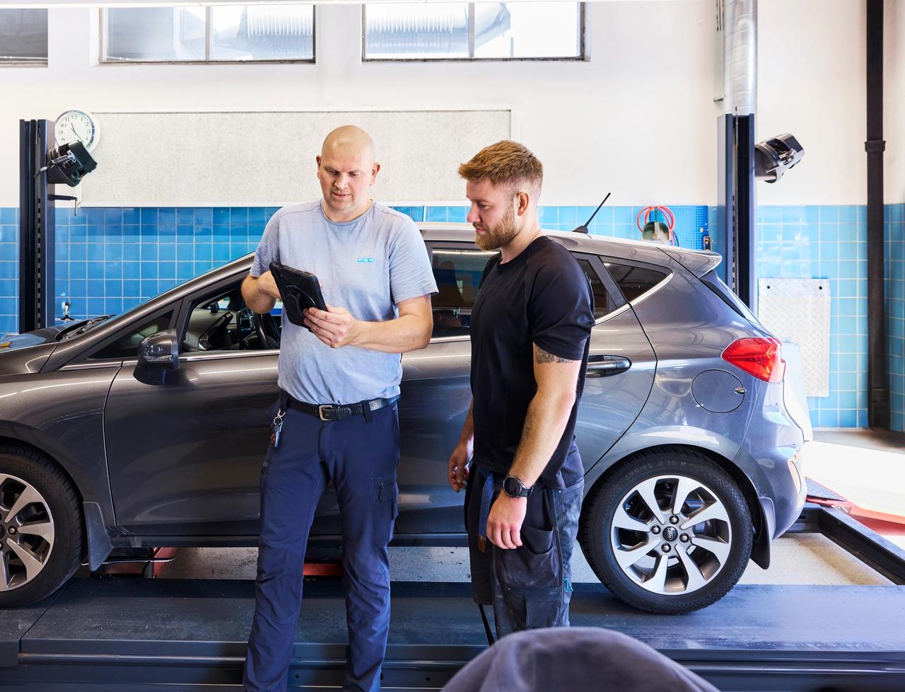 Bil tjekkes igennem for testpunkter