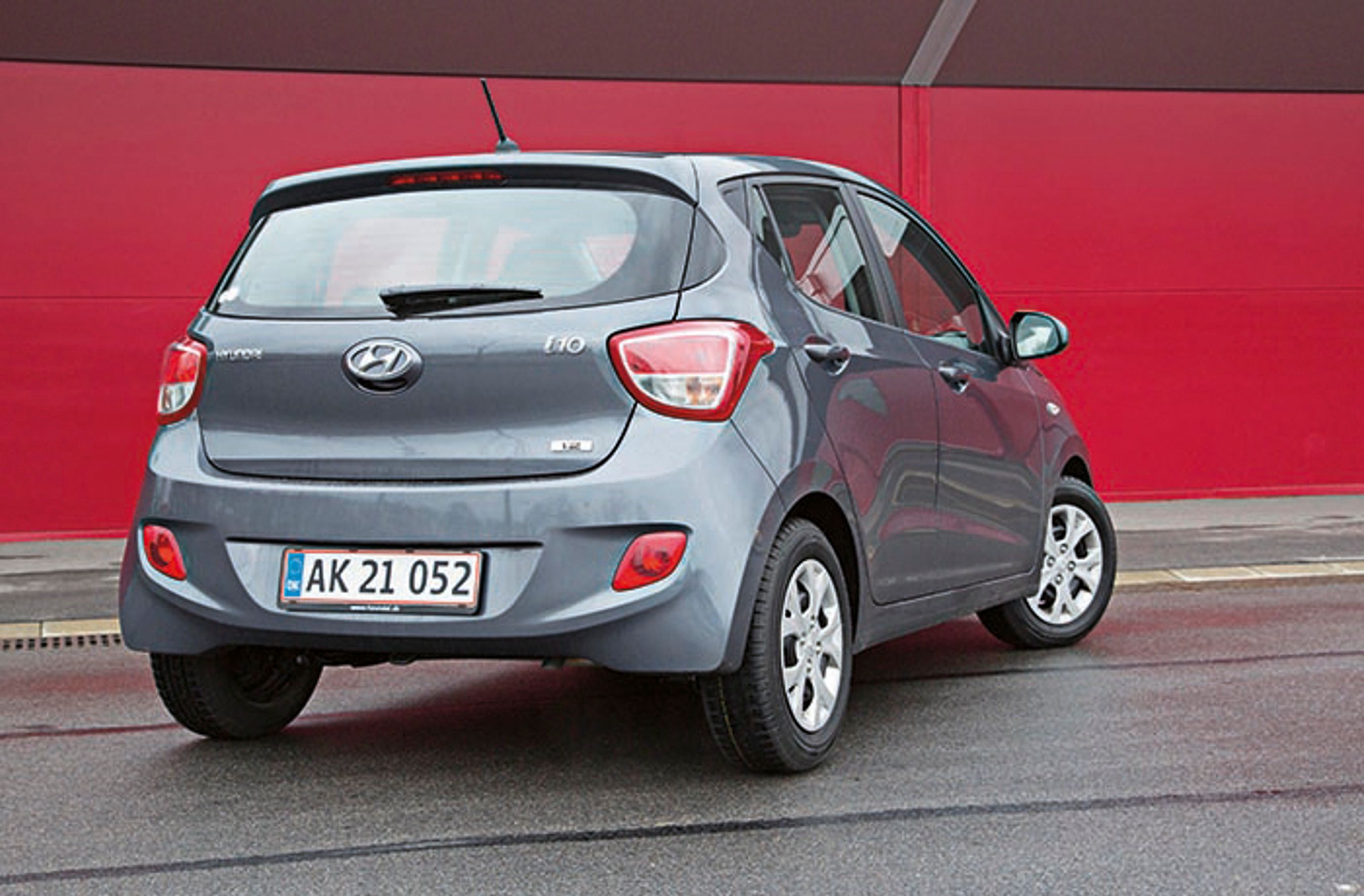 Hyundai i10 bagfra
