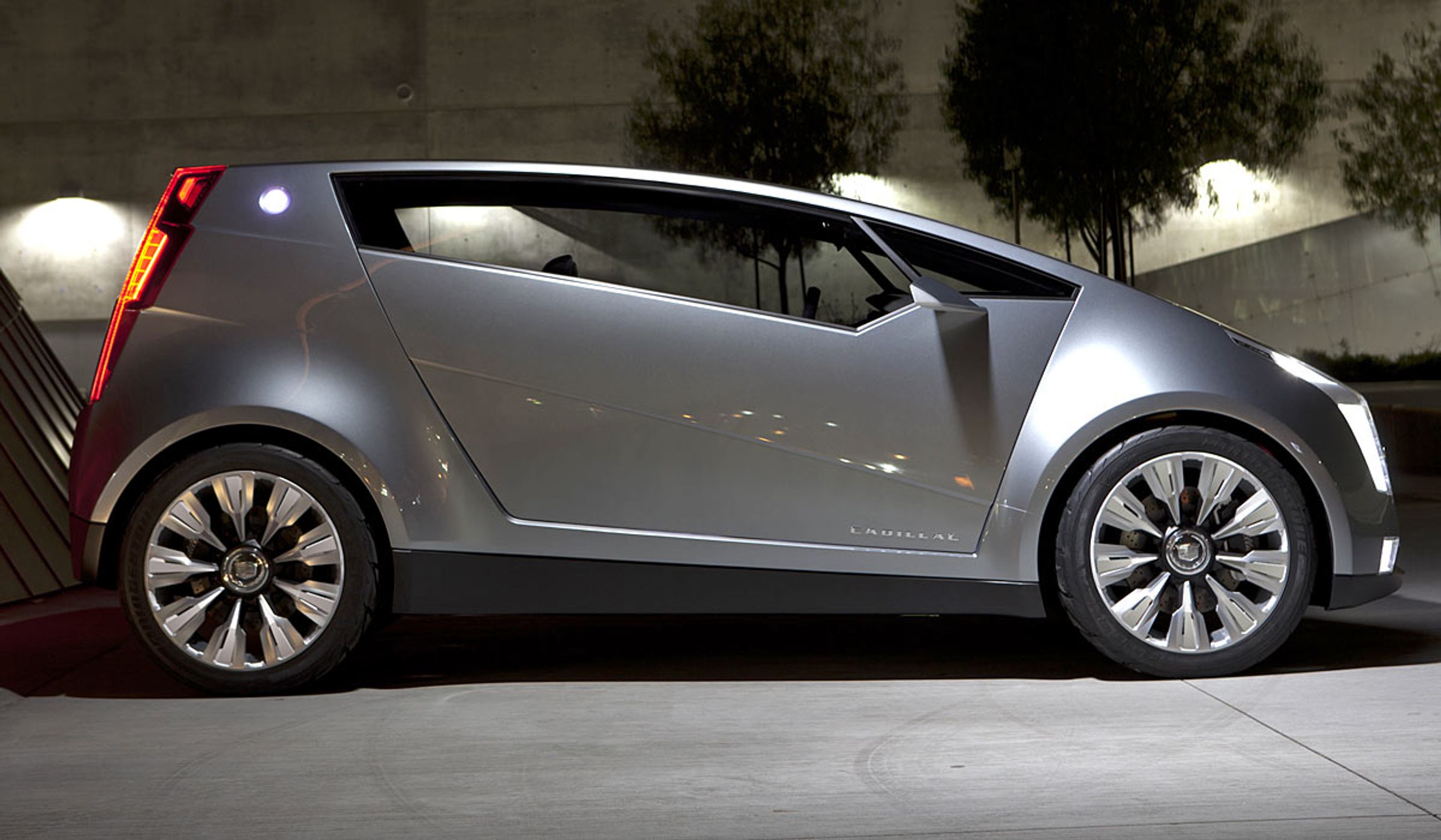 Cadillac Urban Luxury er på størrelse med en Toyota Yaris.