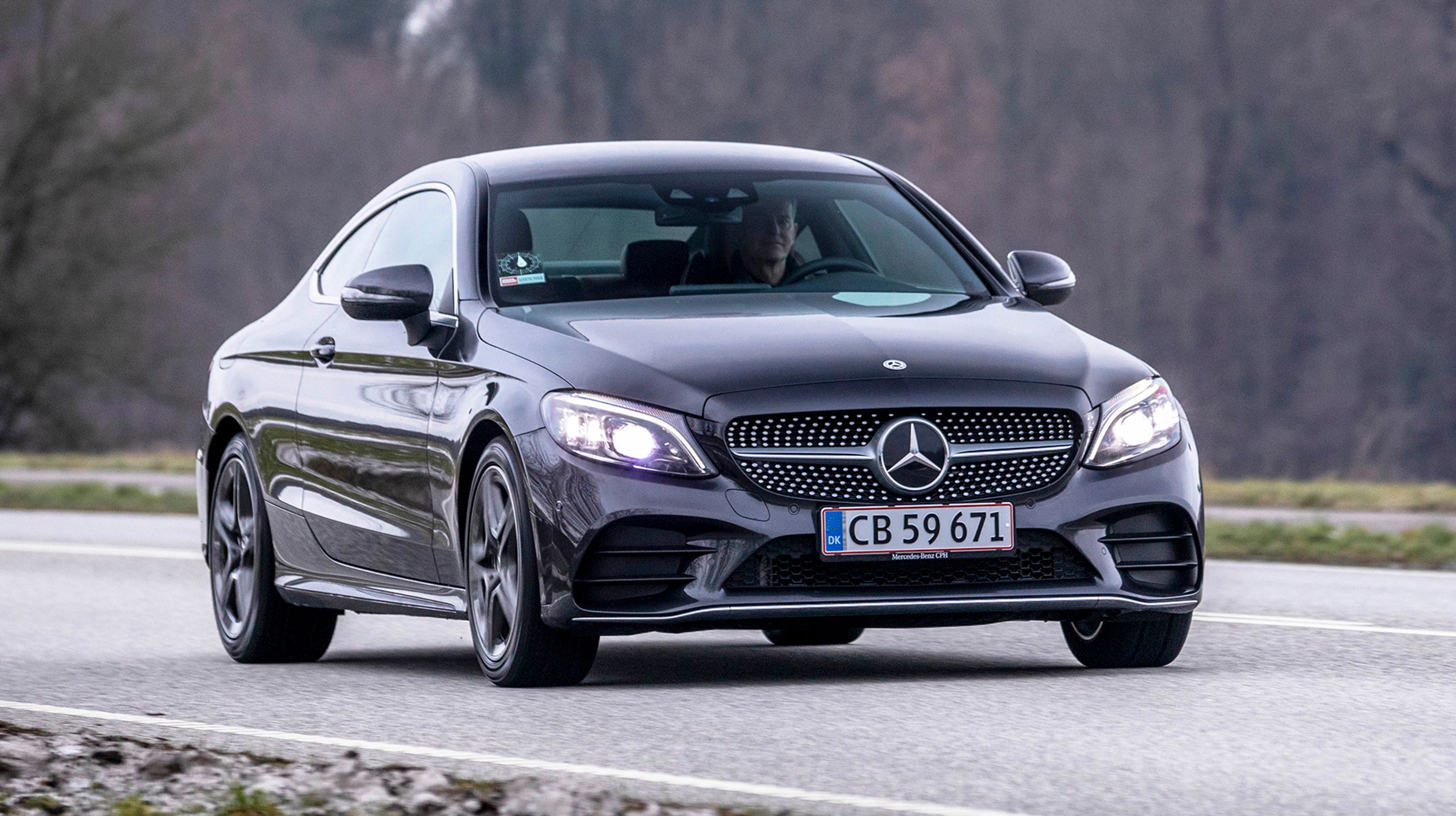 Elegante linjer præger Mercedes C-klasse coupé