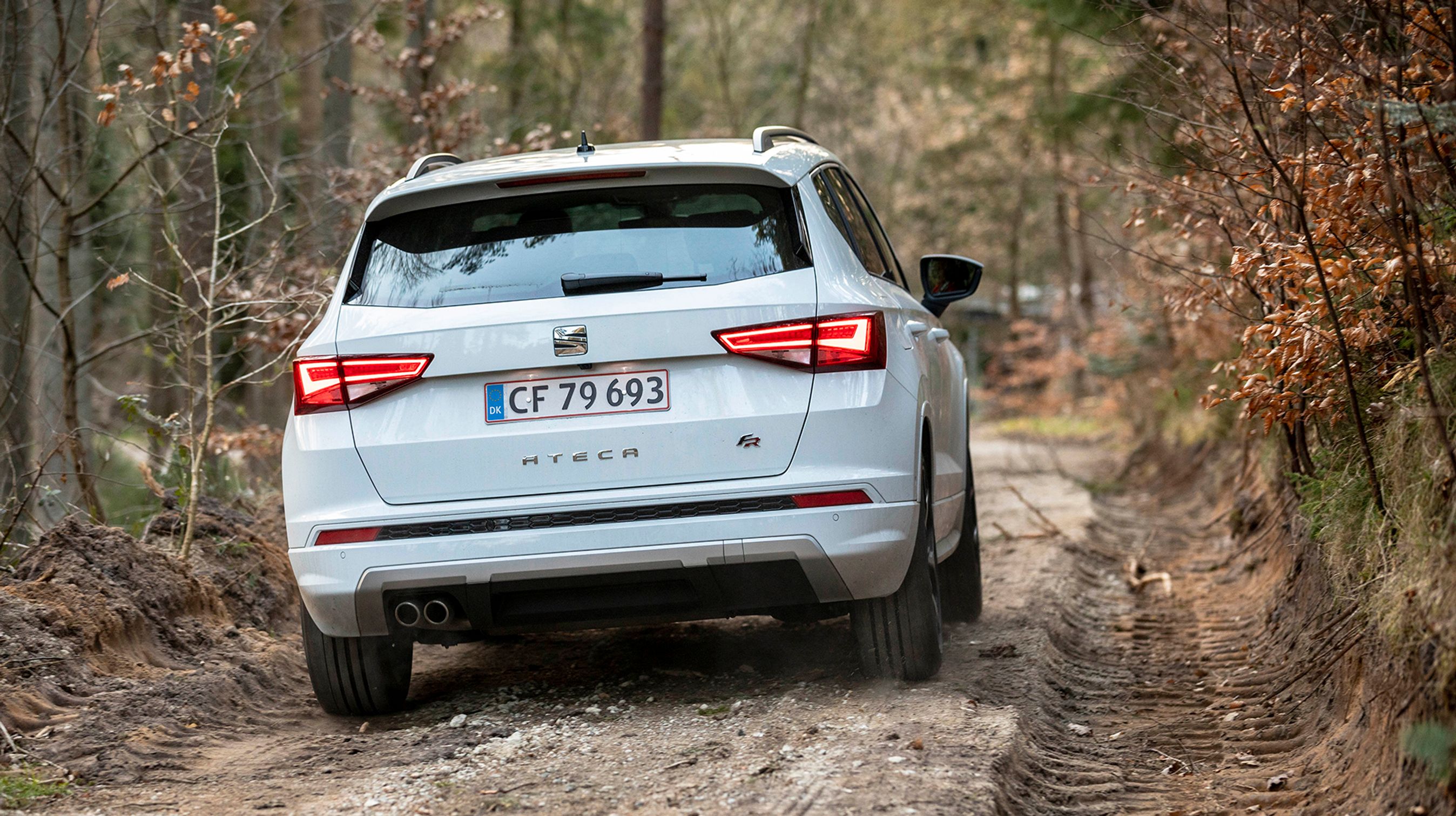 FR-udgaven af Seat Ateca har LED-baglygter som standard, ligesom de to udstødningsrør er særlige for FR-versionen.