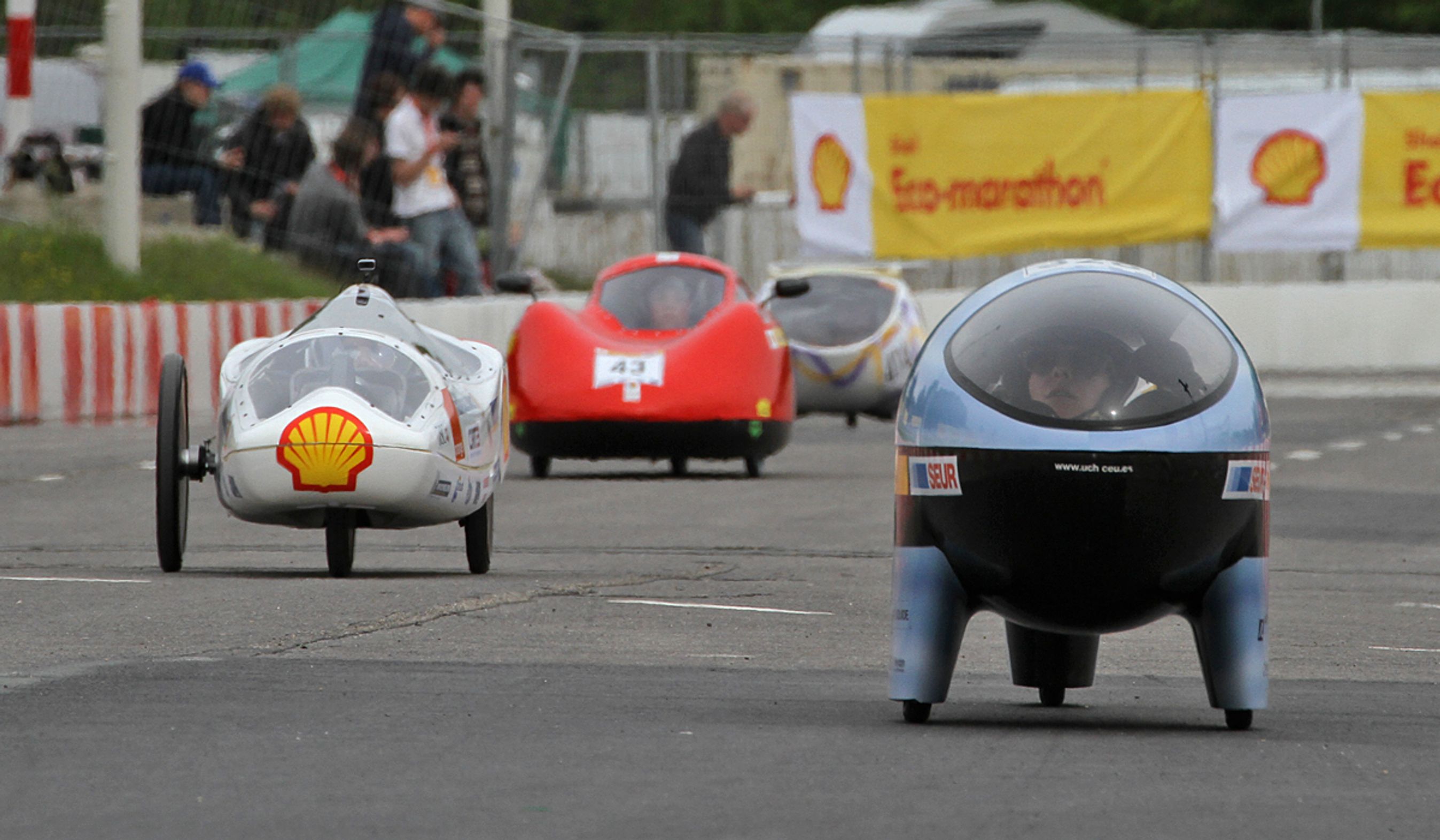 Nogle af prototype-bilerne i Shell Eco-Marathon.