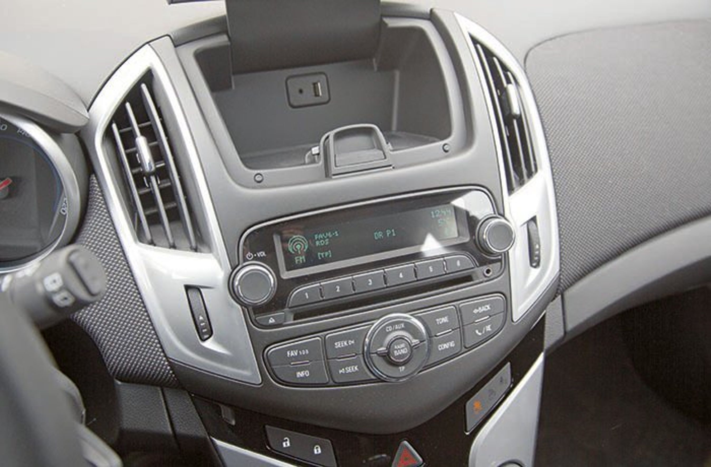 Chevrolet Cruze panel