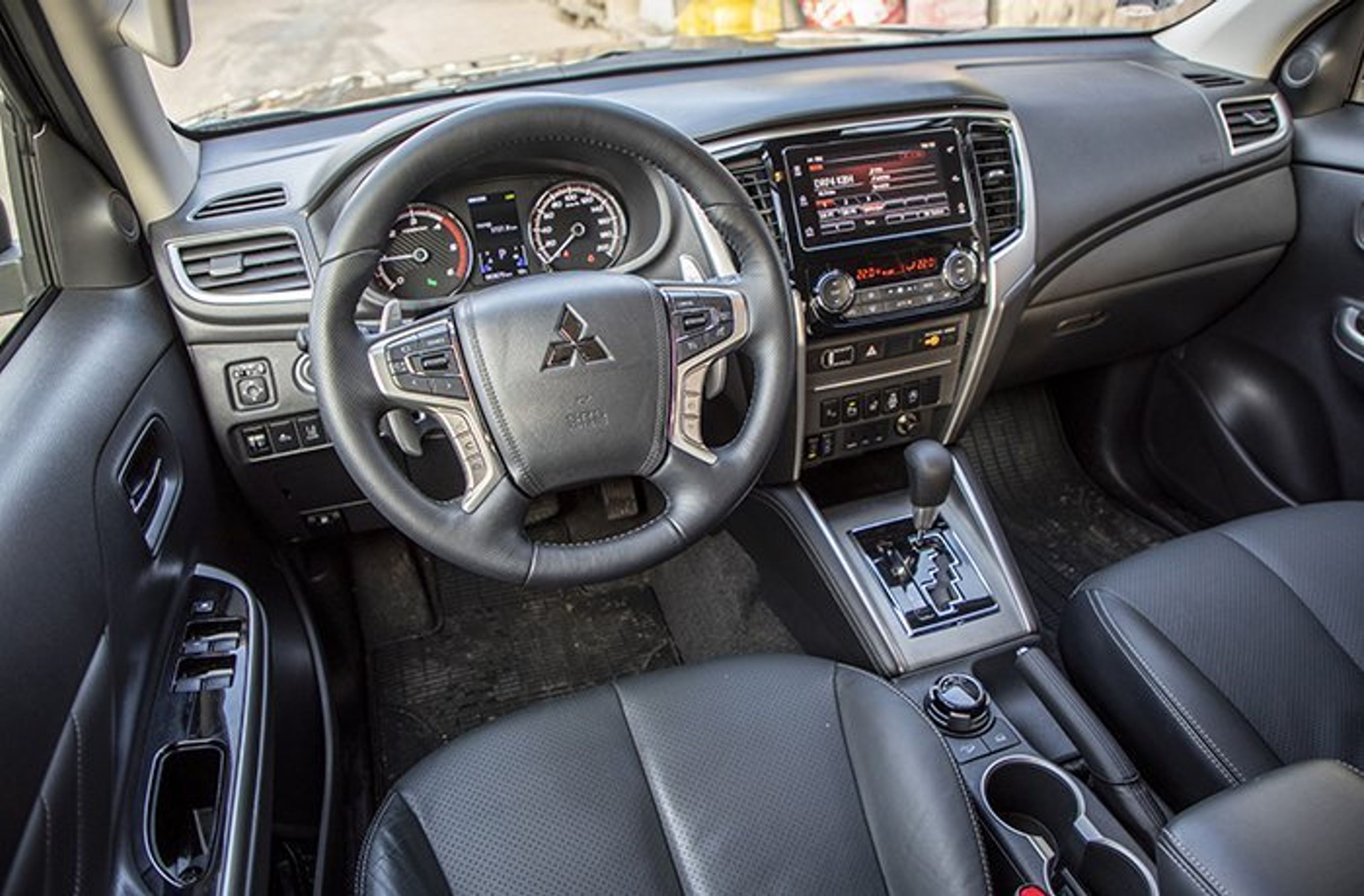 Mitsubishi L200 kabine