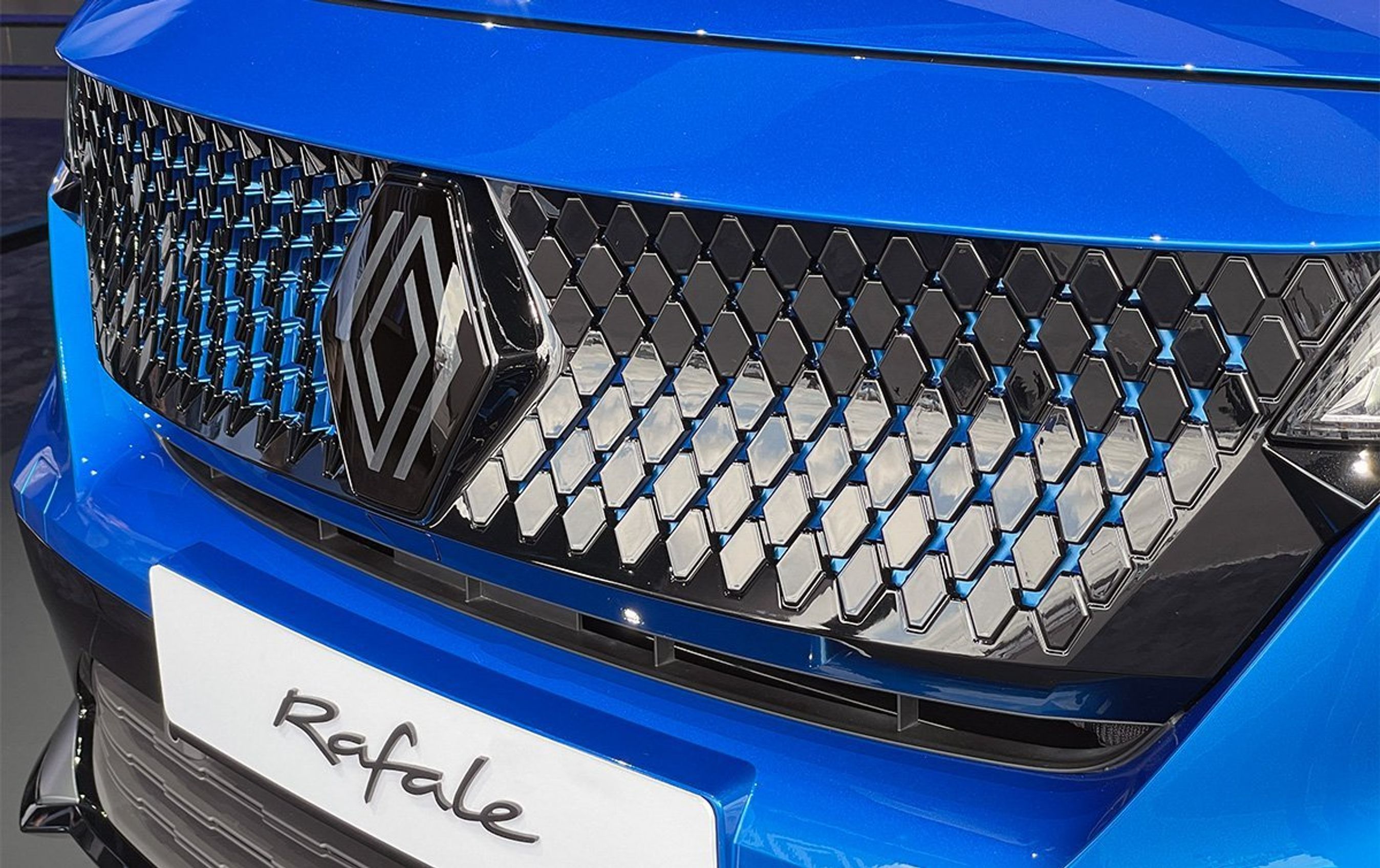 Grill'en på Renault Rafale.