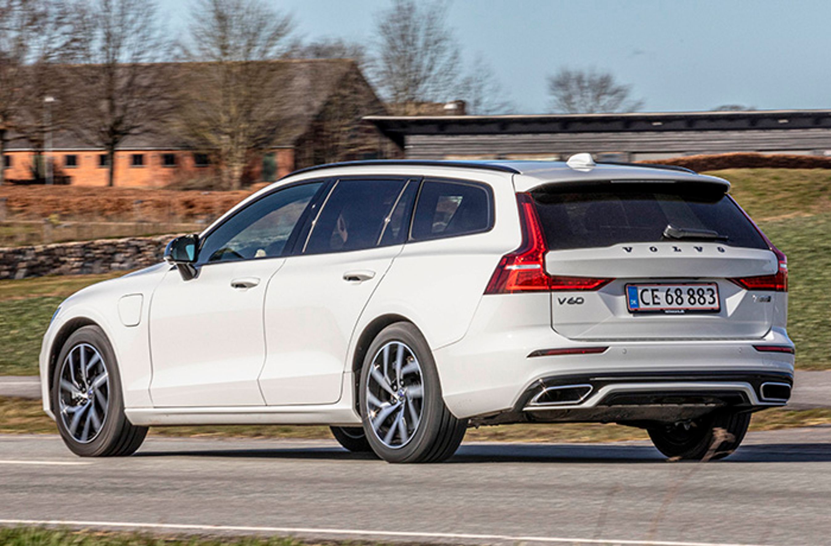 Volvo V60 pluginhybrid bagfra