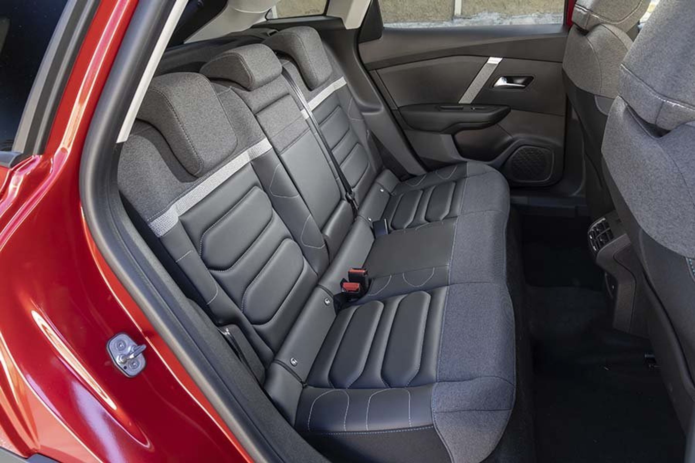 Bagsæderne i en Citroën Ë-C4.