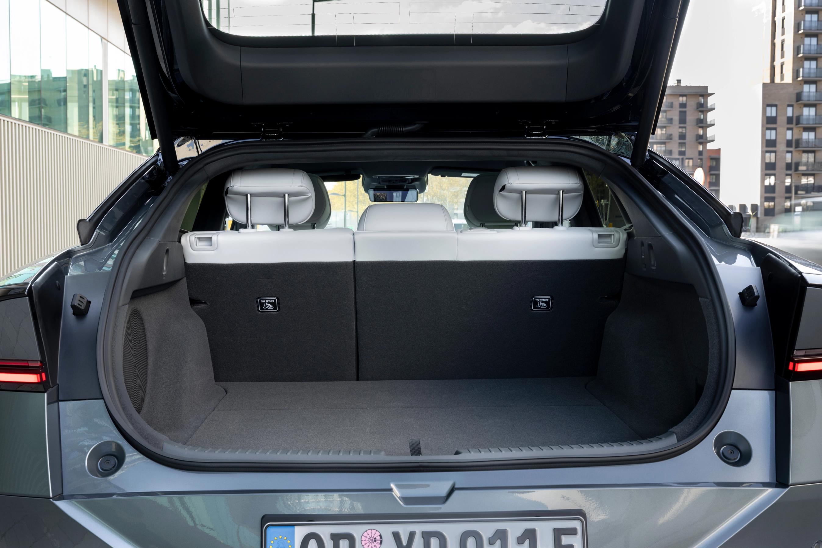 Bagagerummet i en Xpeng P7+