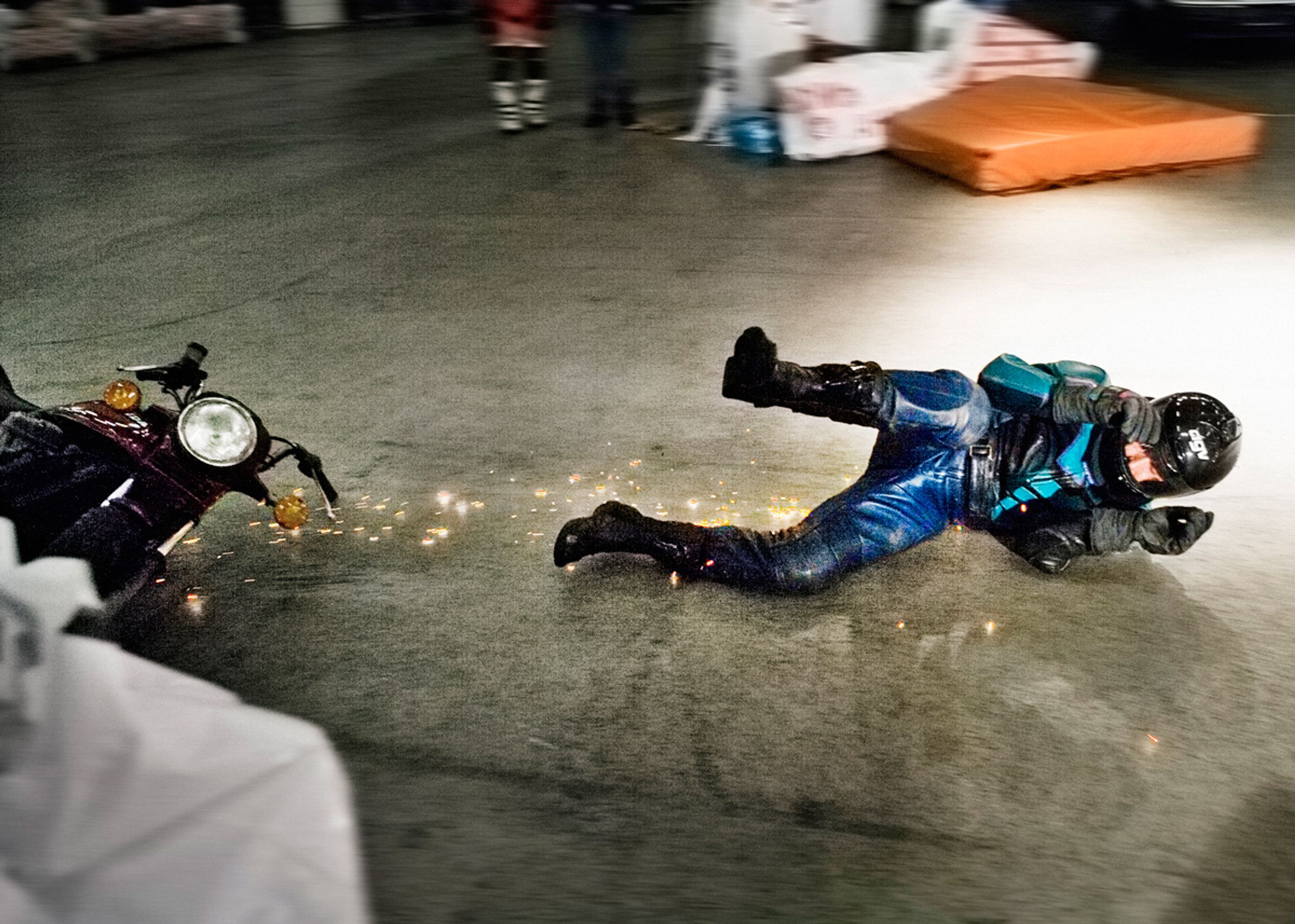 Motorcyklister kan i 40 procent af tilfældene helt undgå at komme tilskade - typisk fordi ulykken ikke sker - mens i andre 35 procent bliver kvæstelserne meget mindre alvorlige.