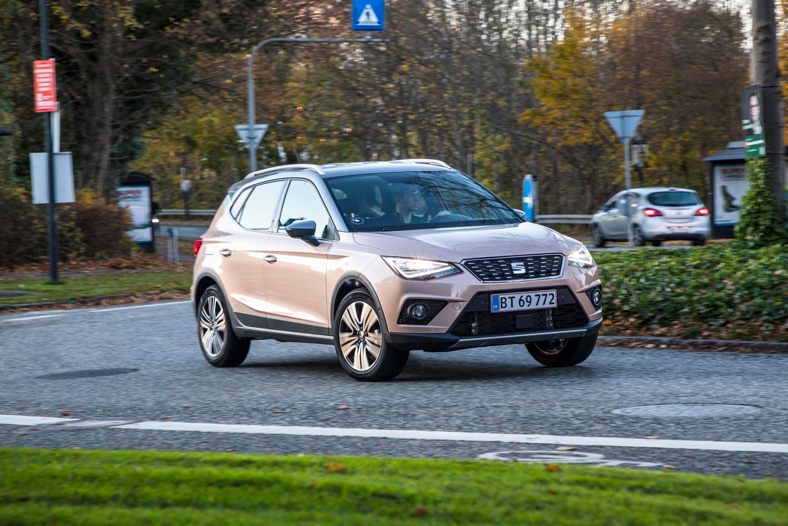 Seat Arone set forfra