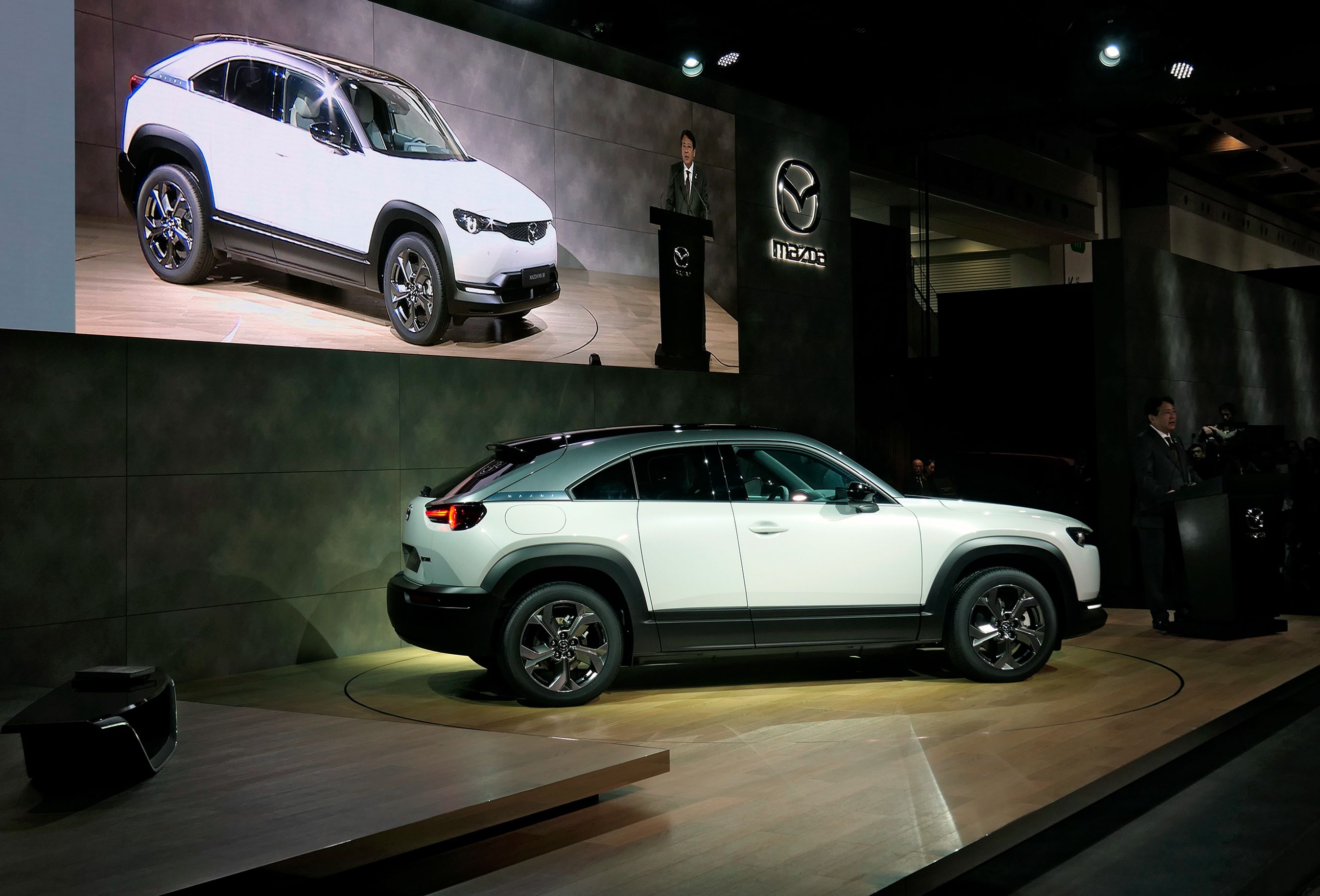 Verdenspremieren på Mazda MX-30 i Tokyo