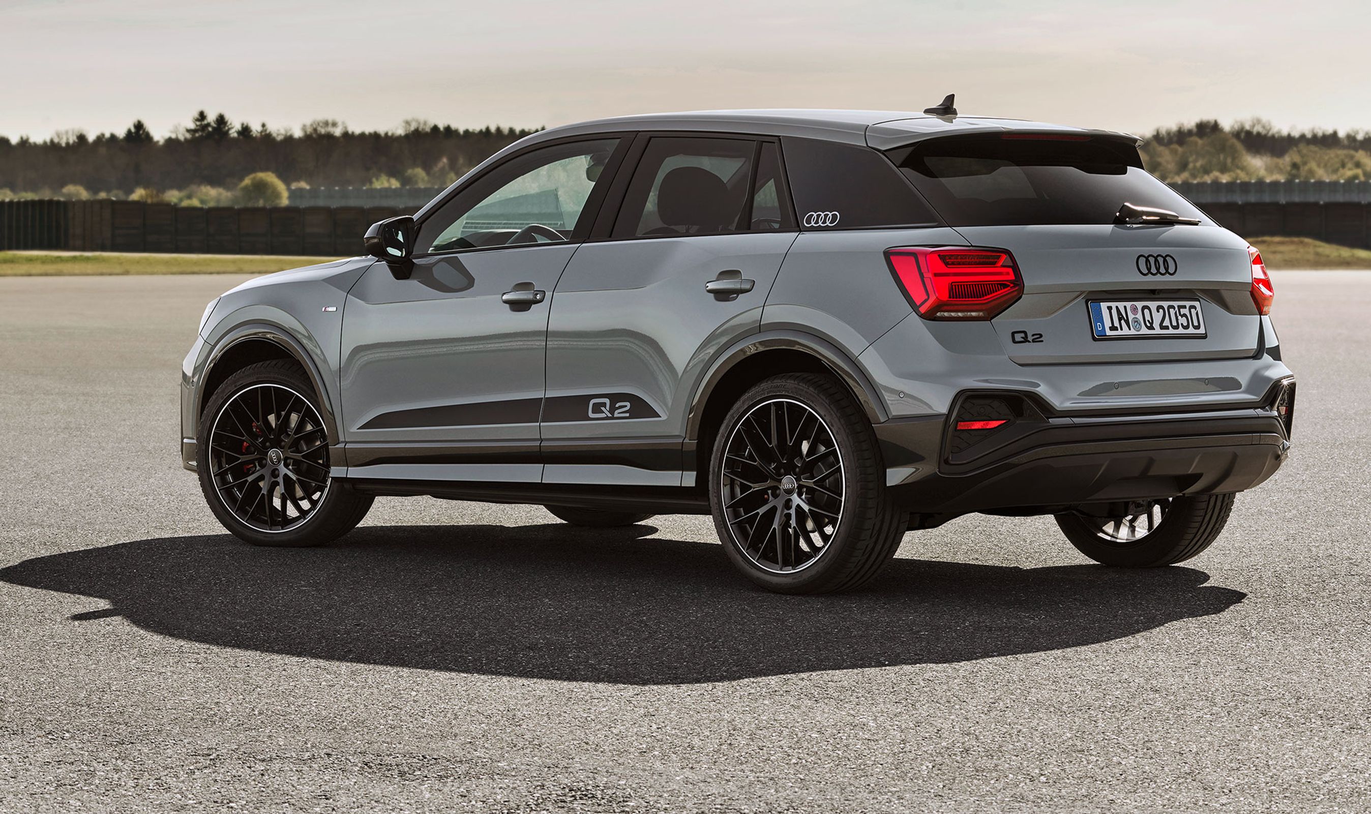 Baglygterne fås med to forskellige LED-optioner – uden eller med dynamisk blinklys.