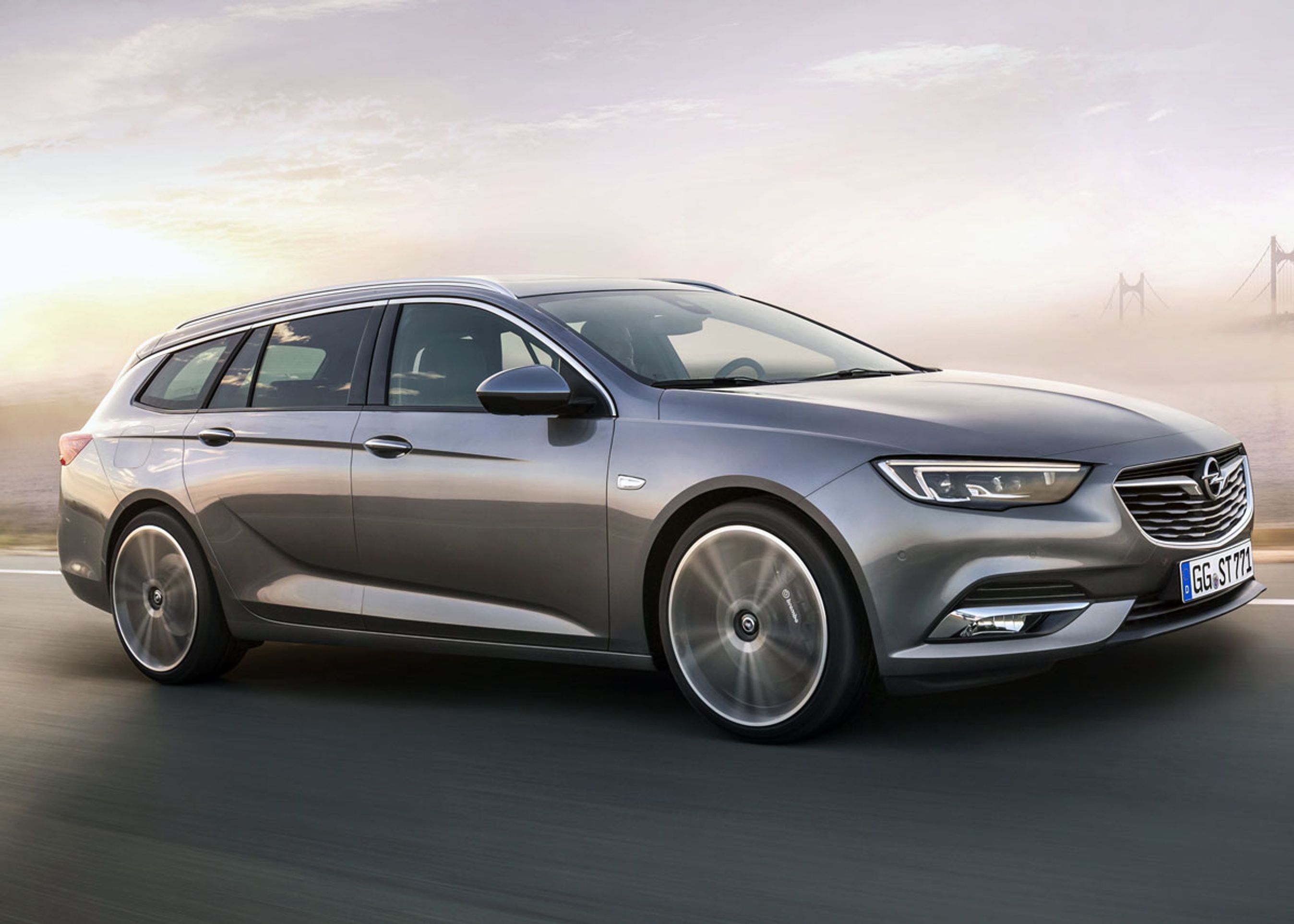 Den nye Insignia stationcar har fået forøget akselafstanden med næsten ti cm. Foto: Opel