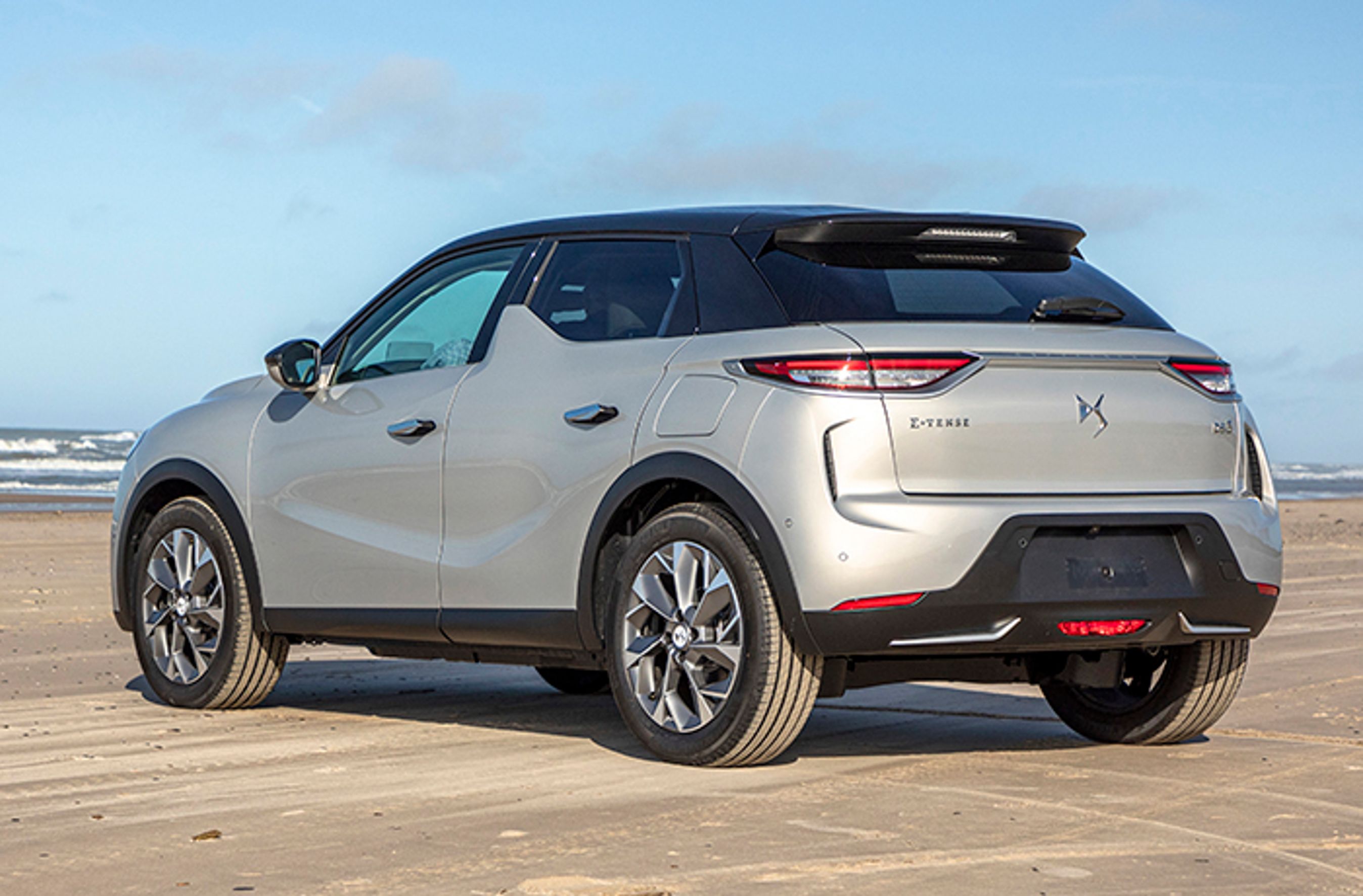 DS 3 Crossback E-tense bagfra