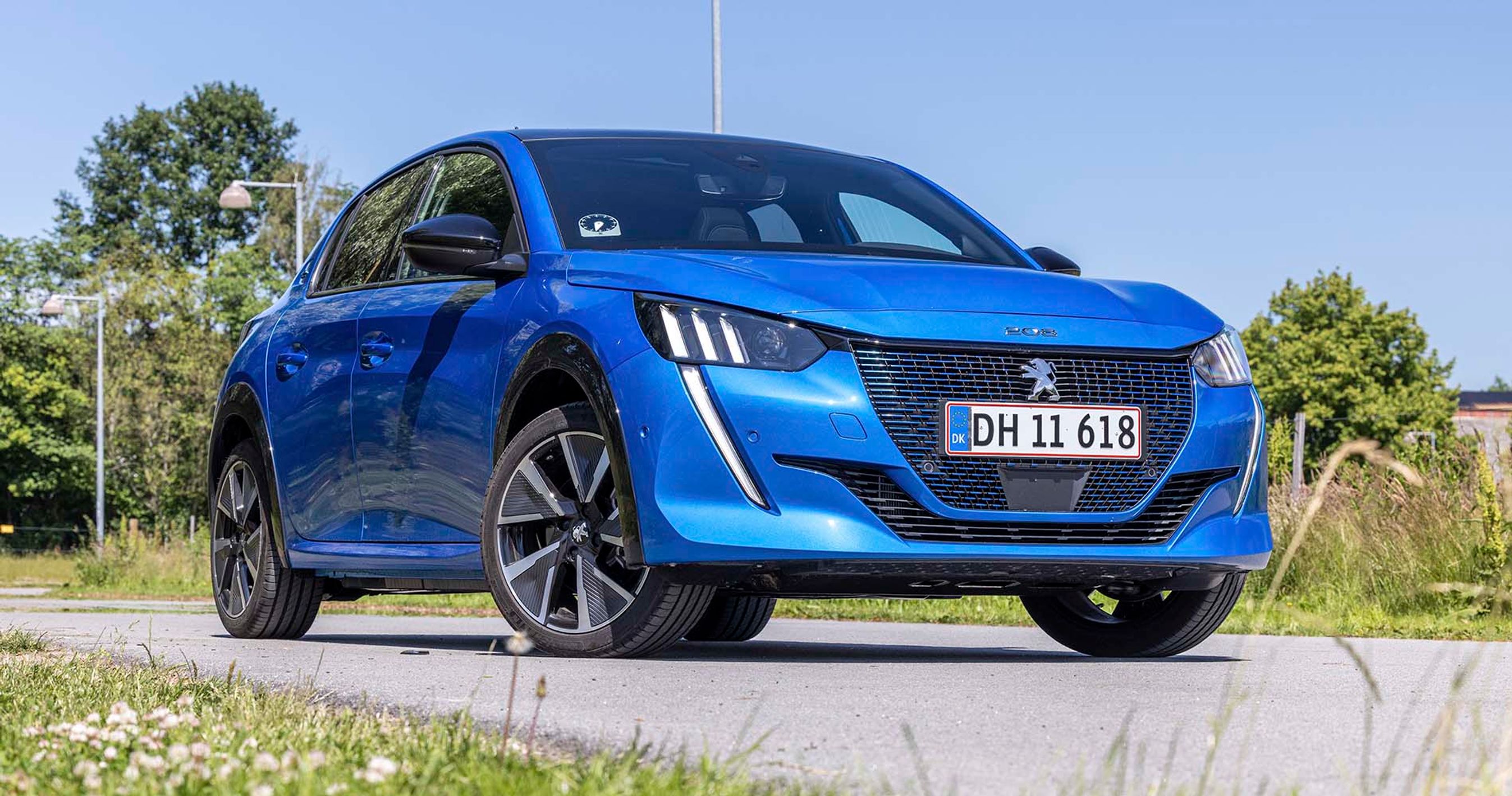 Peugeot e-208 set forfra