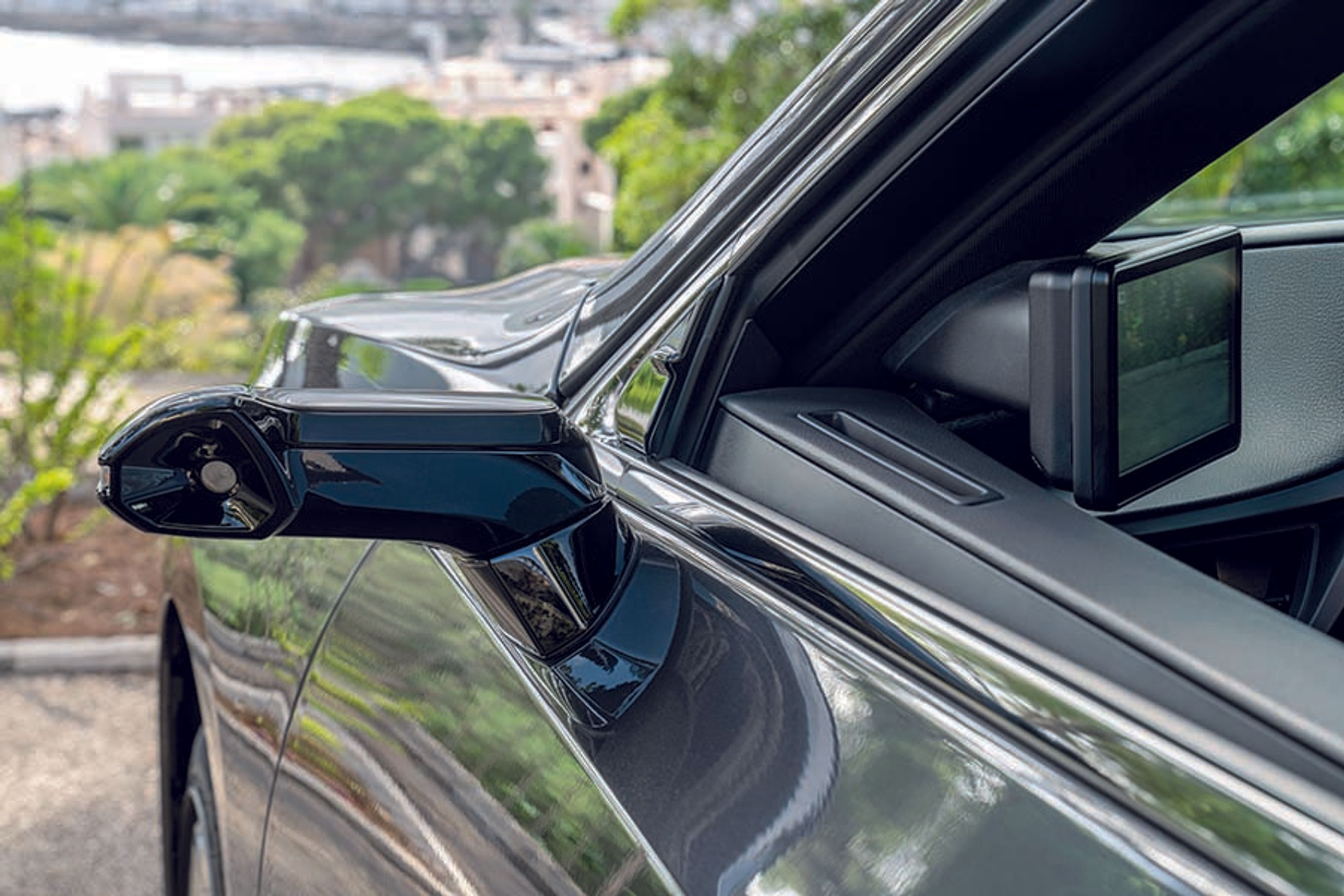 Lexus ES sidespejle er svære at bruge