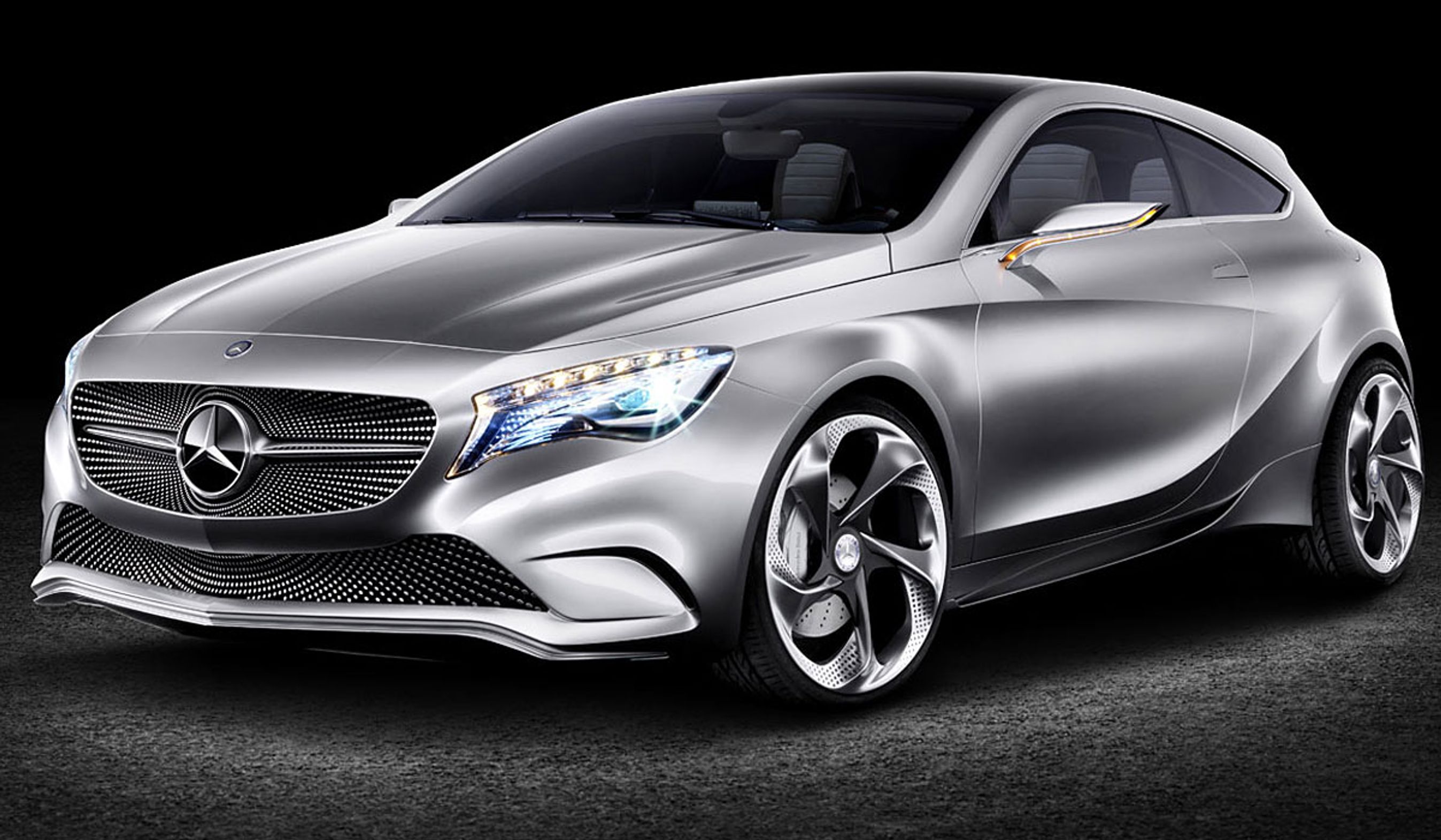 Grill’en med stjernehimmel-motivet skal nok skabe opmærksomhed, når Concept A-Class får premiere på Shanghai Auto Show.