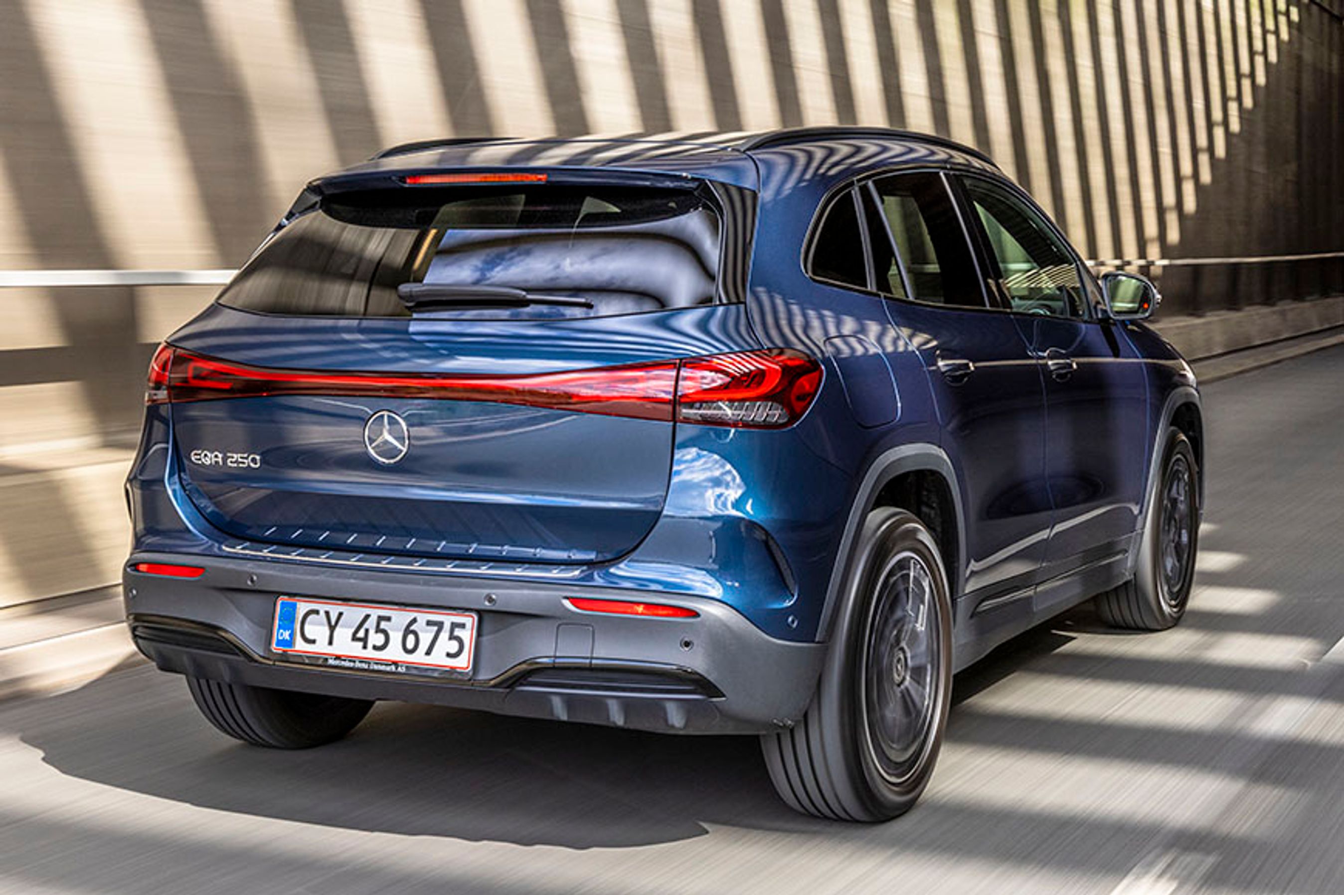 Mercedes-Benz EQA set bagfra