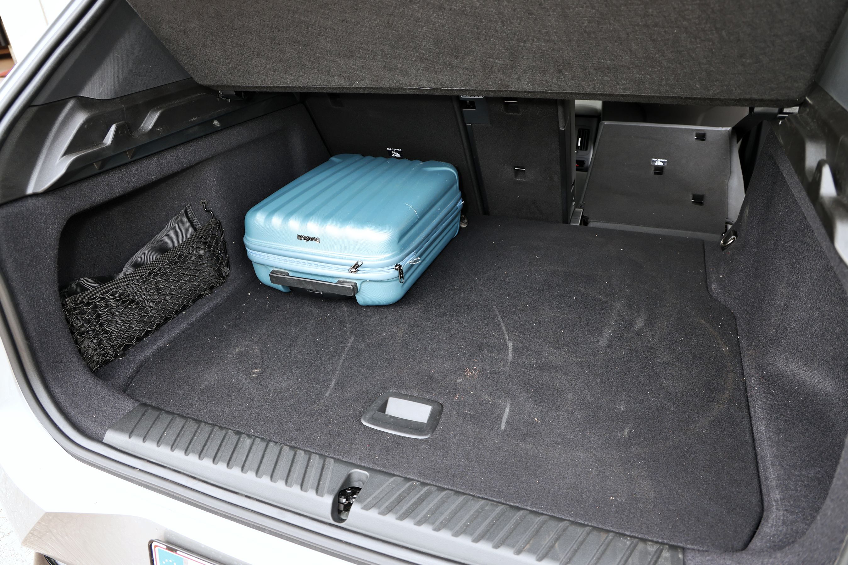 Bagagerum i BMW iX3 50 xDrive fra 2026.