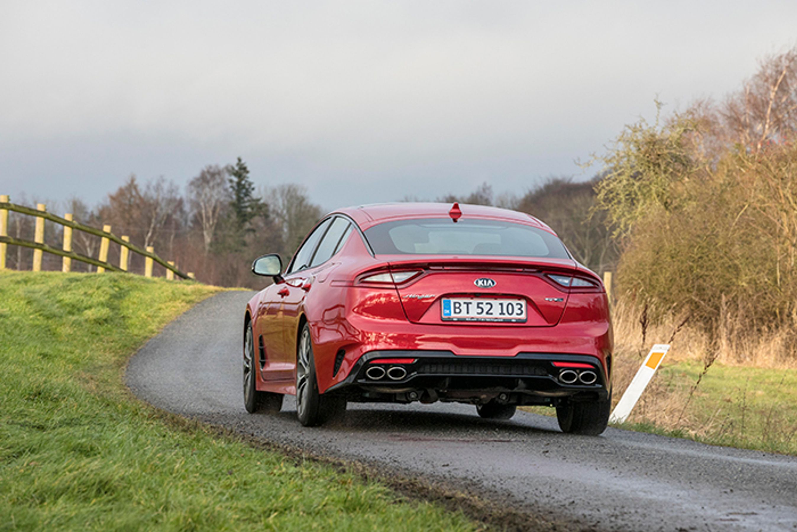 Kia Stinger set bagfra
