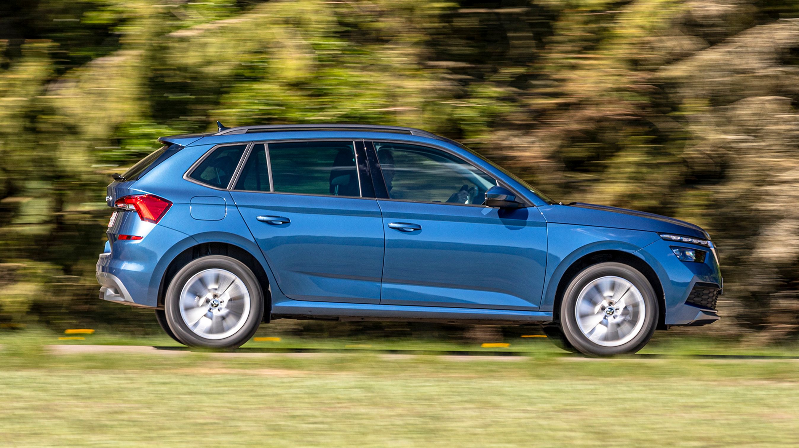 Der er ikke plastkanter langs hjulkasserne, og derfor ligner Kamiq mere end stationcar end en SUV.