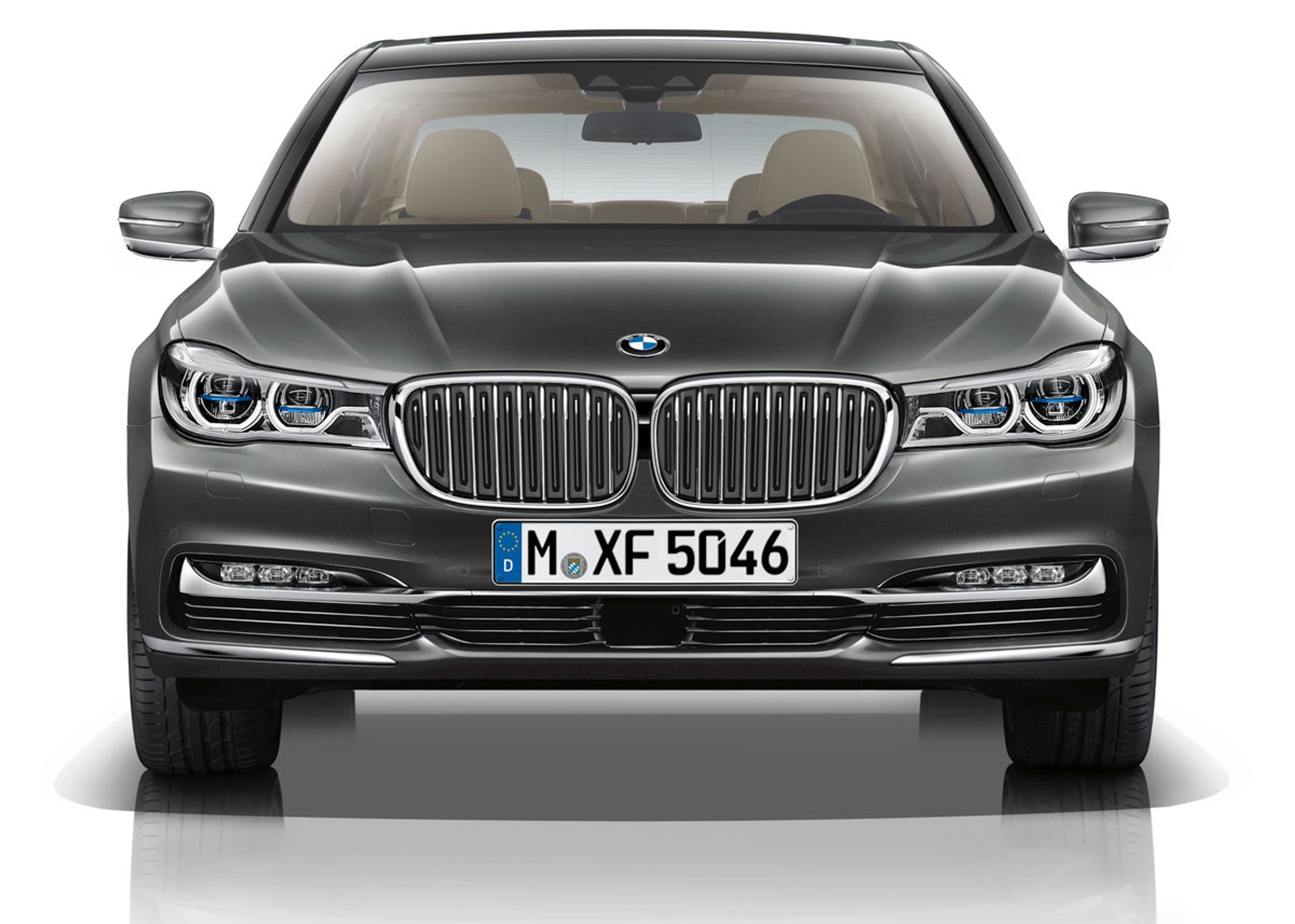 Laser-forlygter fås som ekstraudstyr til den nye BMW 7-serie, som dermed bliver blandt de første biler i verden med den teknologi. 7-serien debuterer på Frankfurt-udstillingen til september, og de første kunder kan få flagskibet til oktober. Fotos: BMW