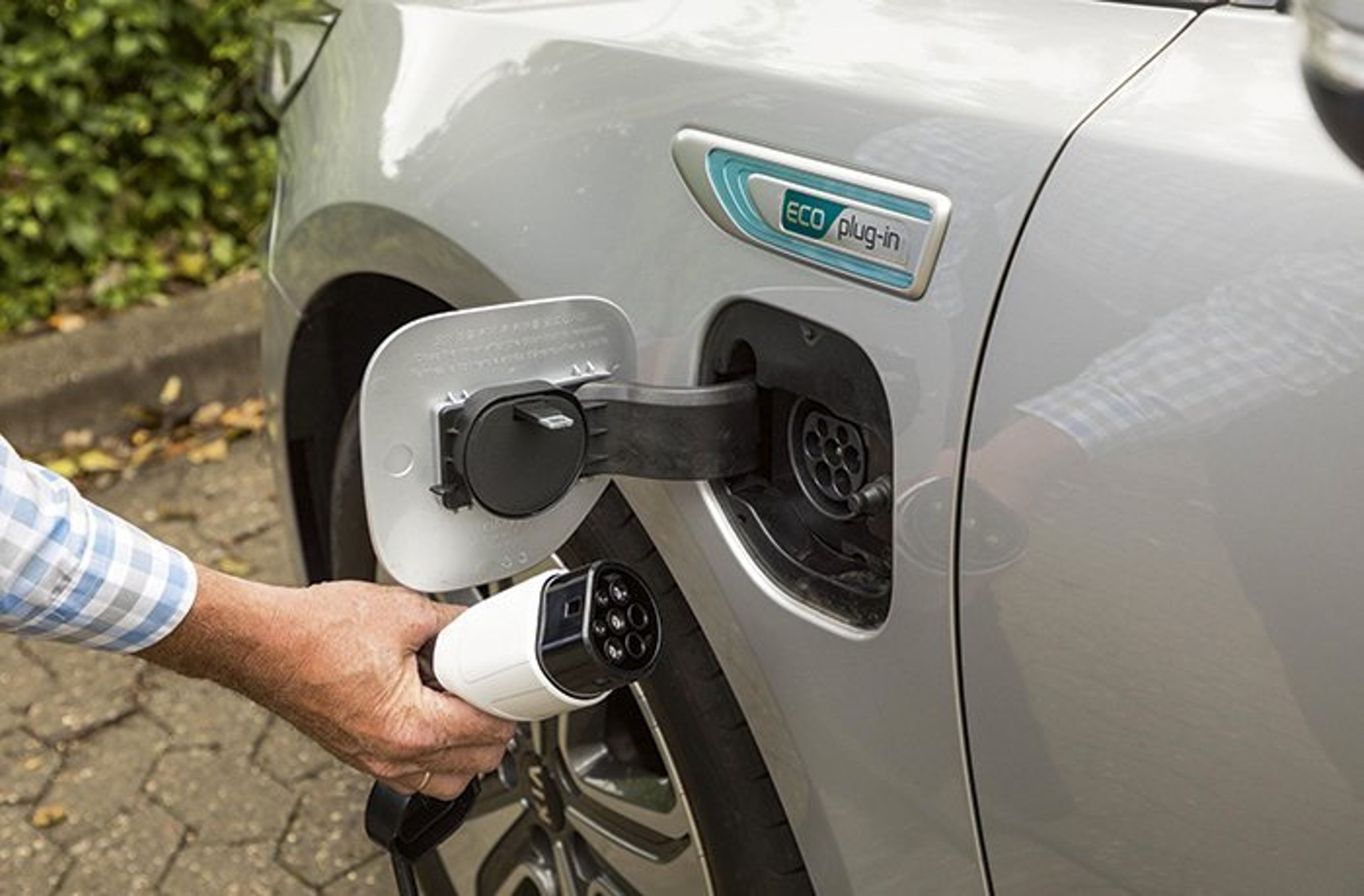 Her er ladestikket på Kia Optima