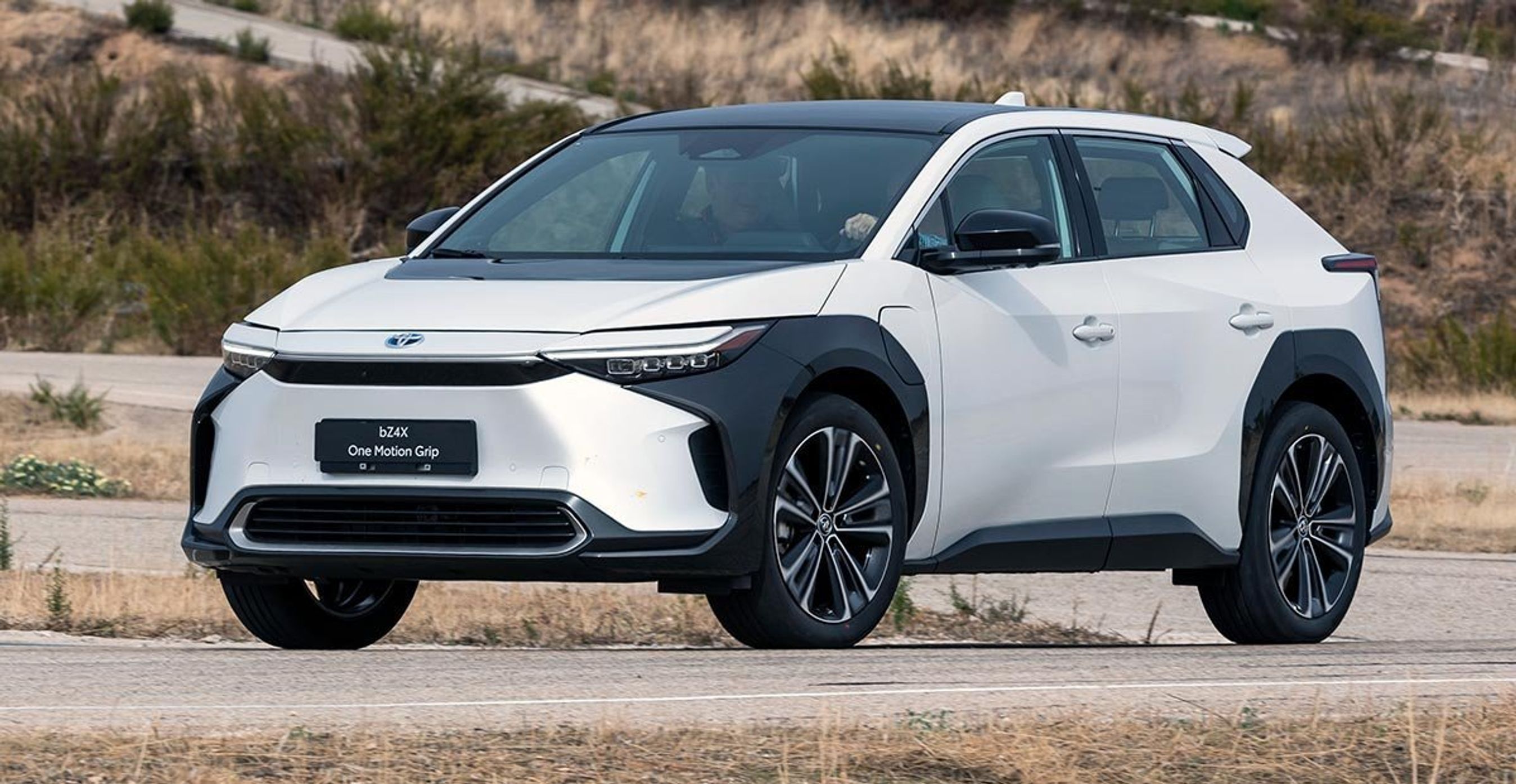 Toyota bZ4X bliver første bil med det nye type styretøj, der også betegnes steer-by-wire.