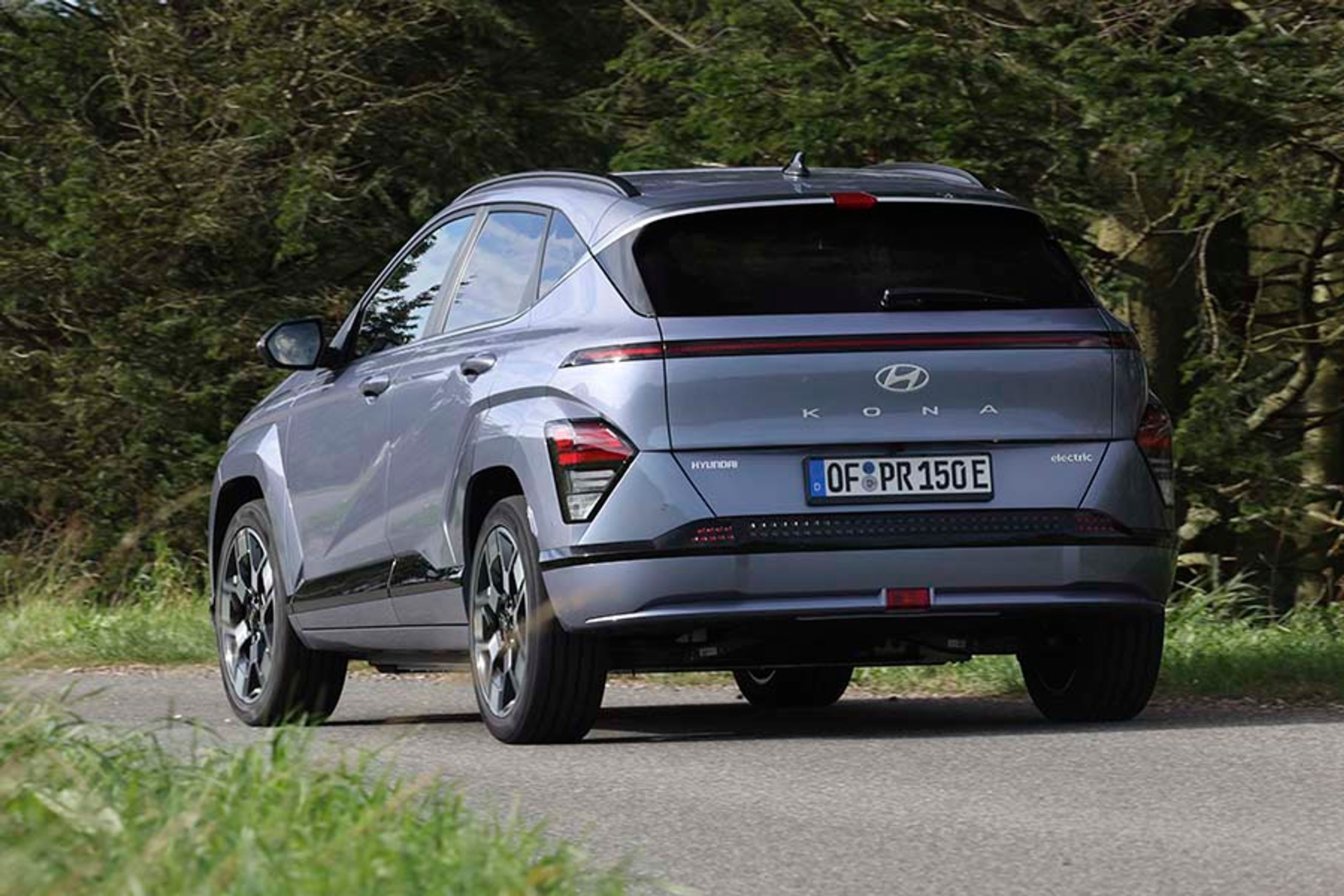 Den nye generation er udviklet først som elbil, da netop eludgaven med 40 procent var den mest populære motortype til bilen. Det gør, at indretningen i de elektriske udgaver er bedre i end forgængeren.