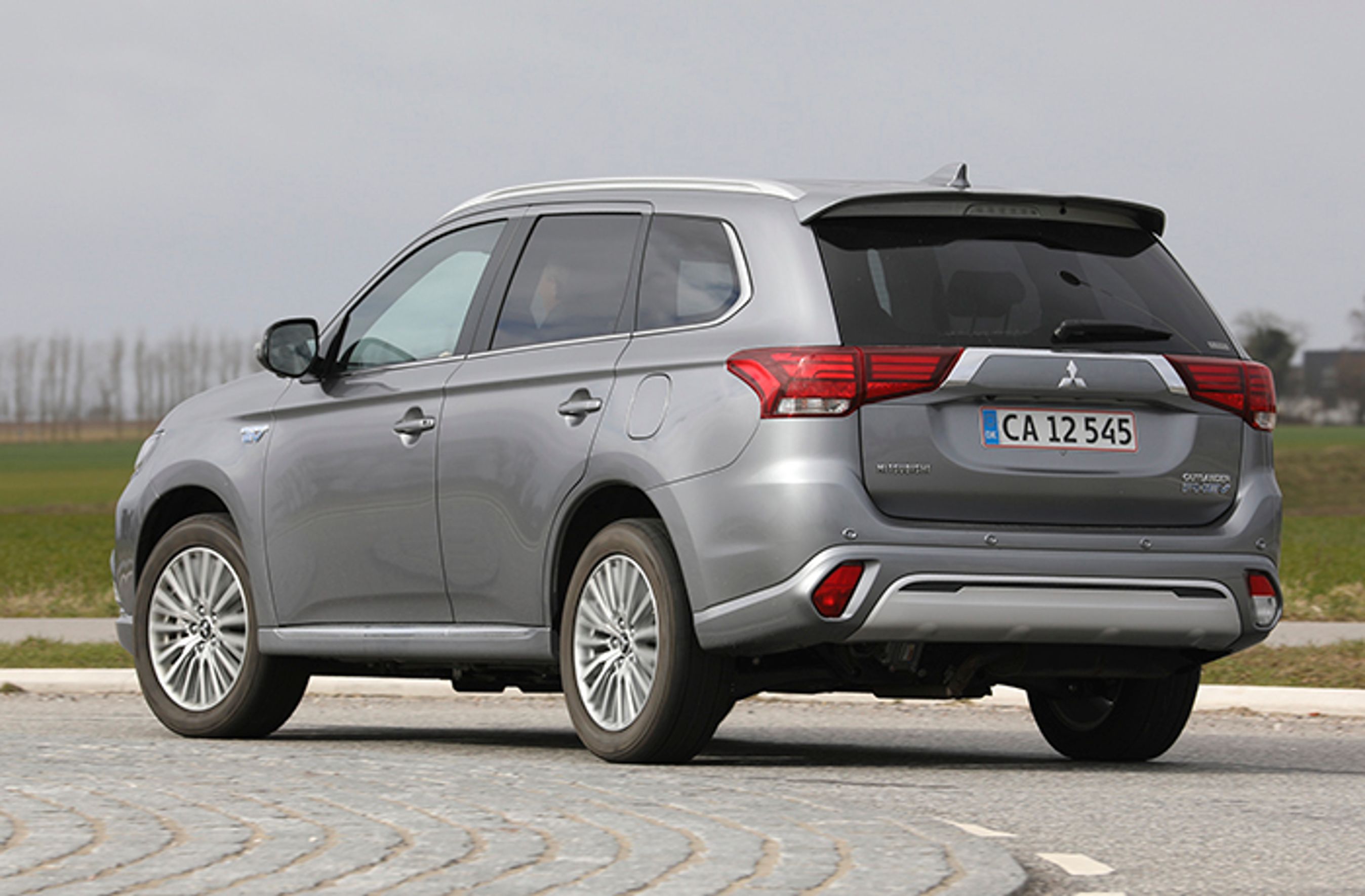 Mitsubishi Outlander set bagfra