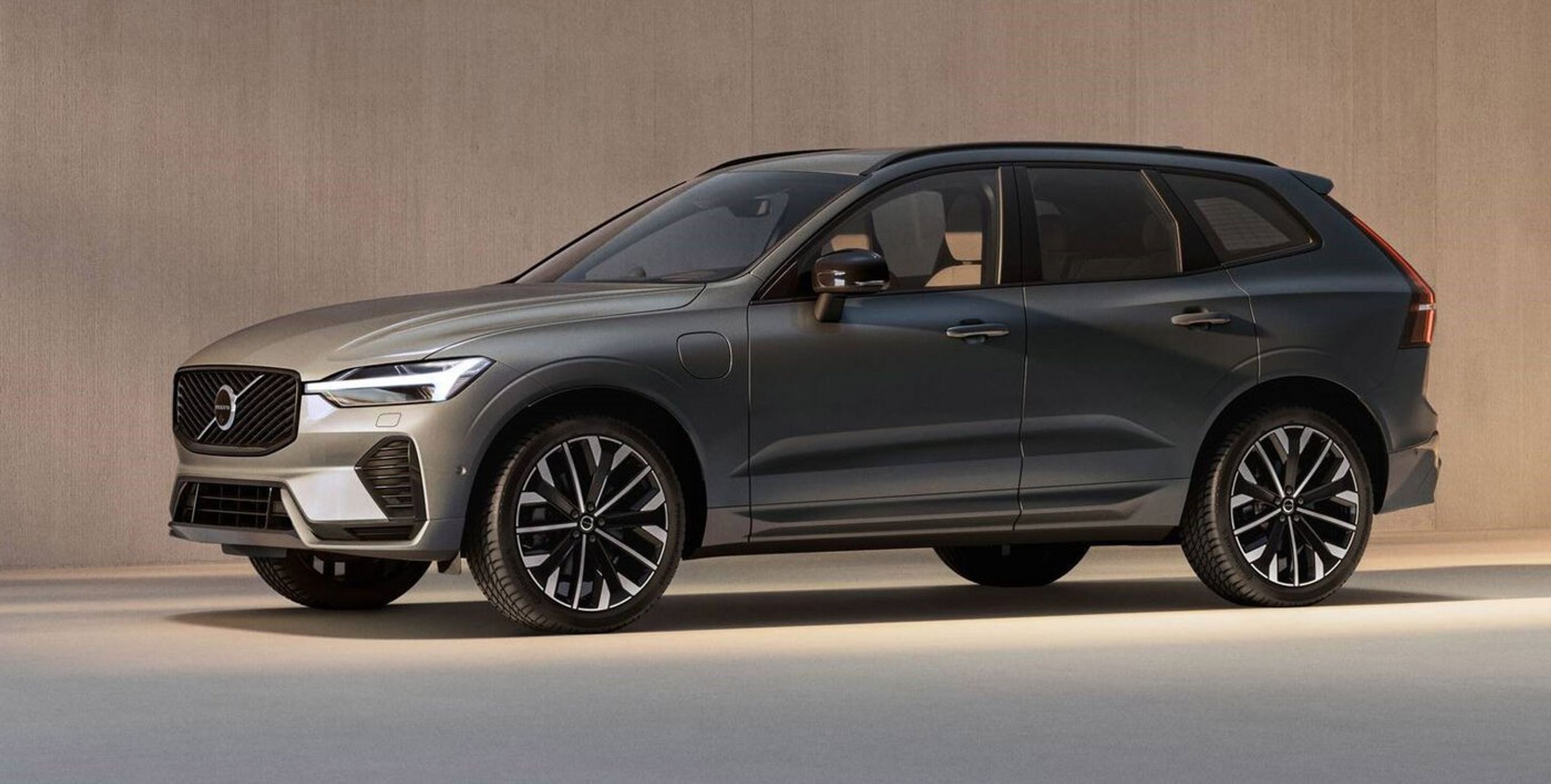 Volvo XC60 skråt forfra.