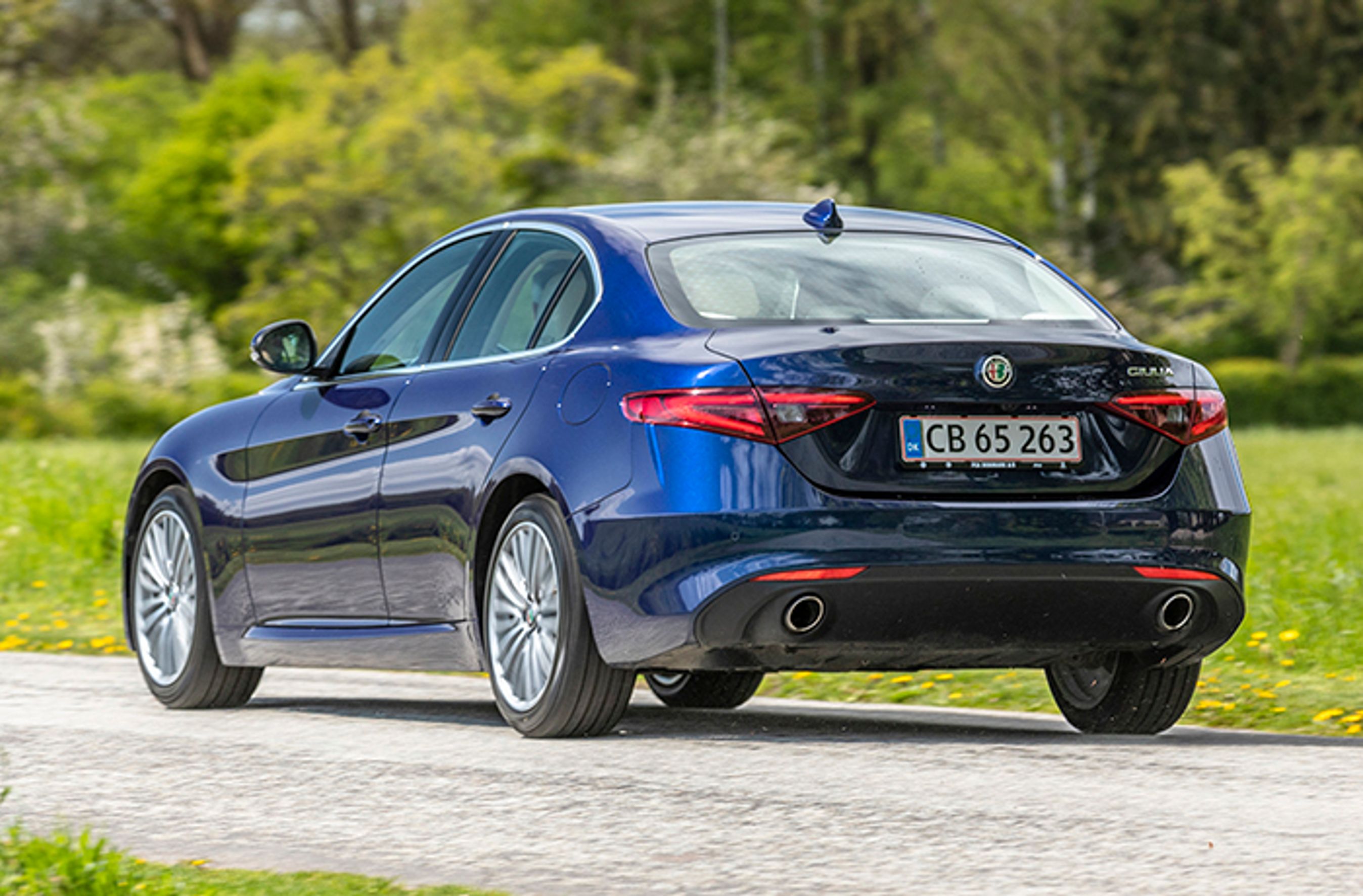 Alfa Romeo Giulia set bagfra