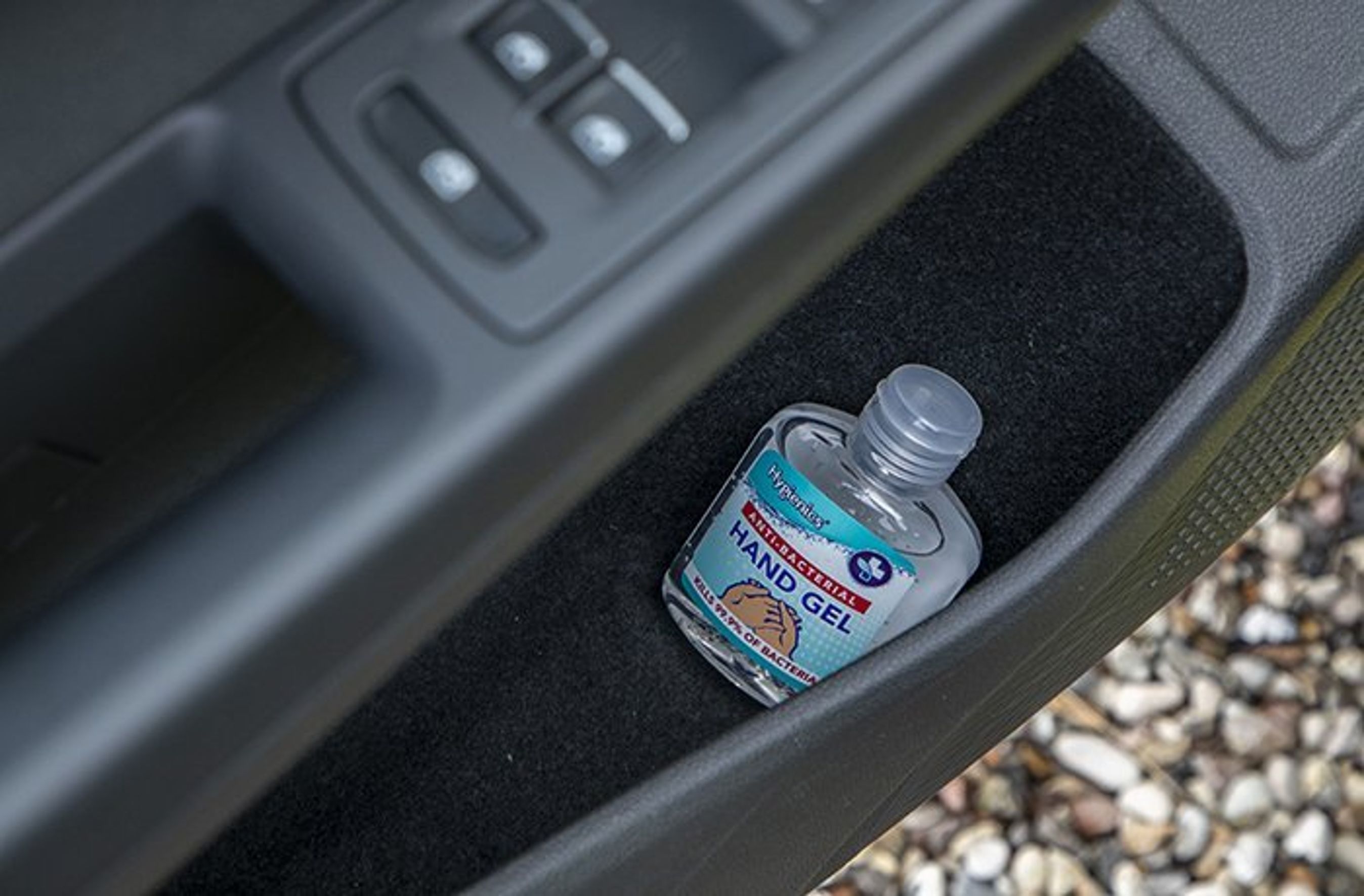 Håndsprit i bilen
