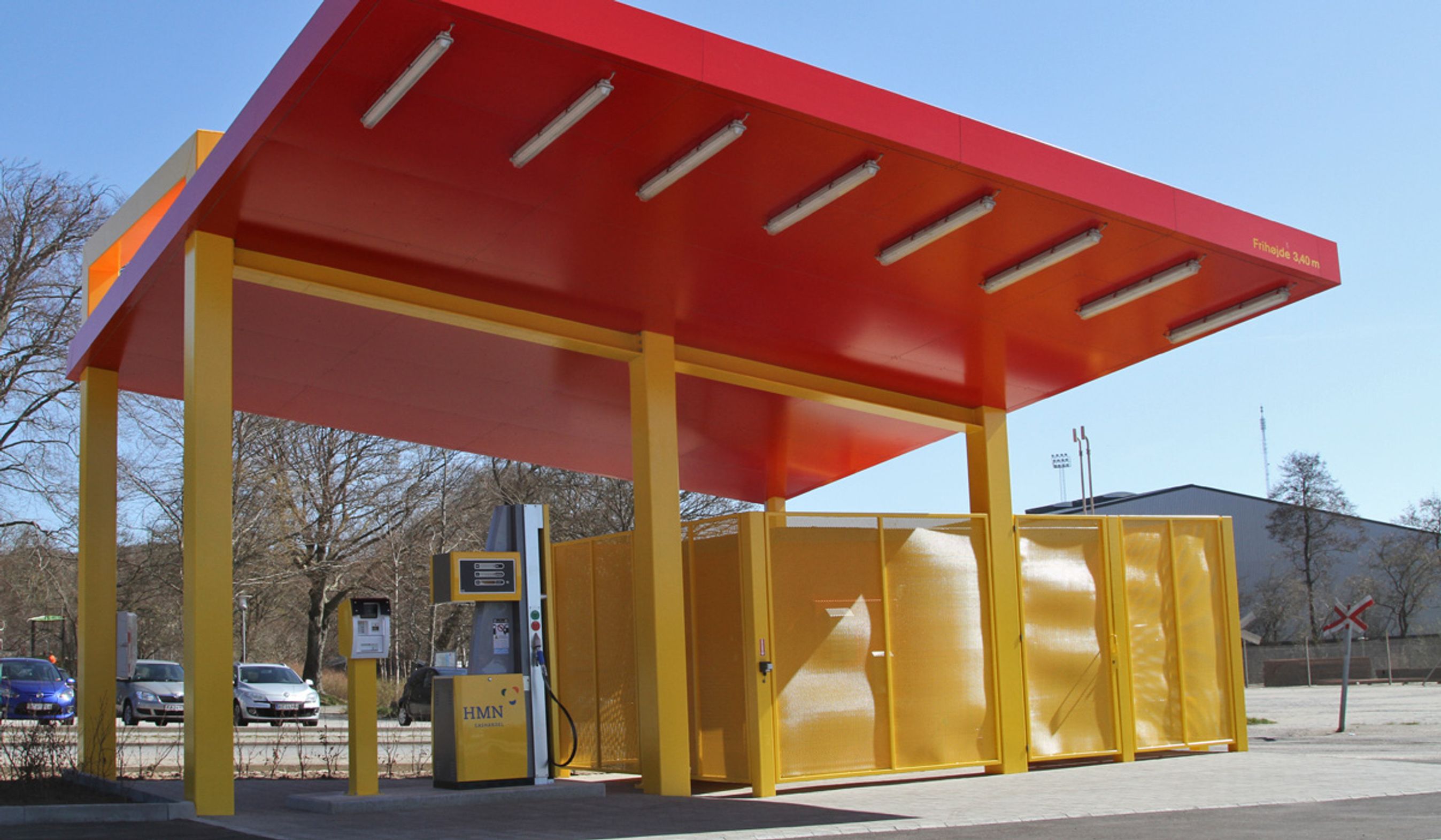 Den første helt offentlig tilgængelige gastankstation i Danmark åbnede i april 2013 i Skive.