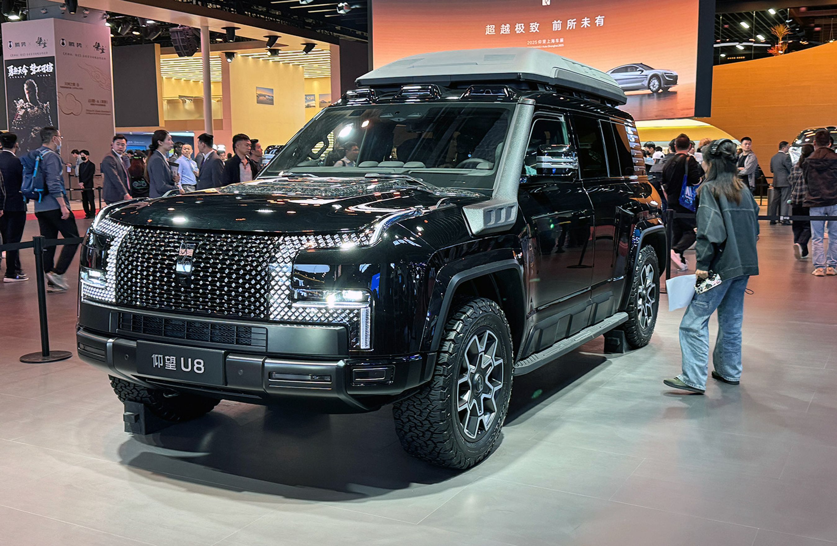 Voldsom sag! BYD's luksusmærke Yang Wang viser en forlænget U8. Nogle af Yang Wang-modellerne kommer til Europa under Denza-navnet.