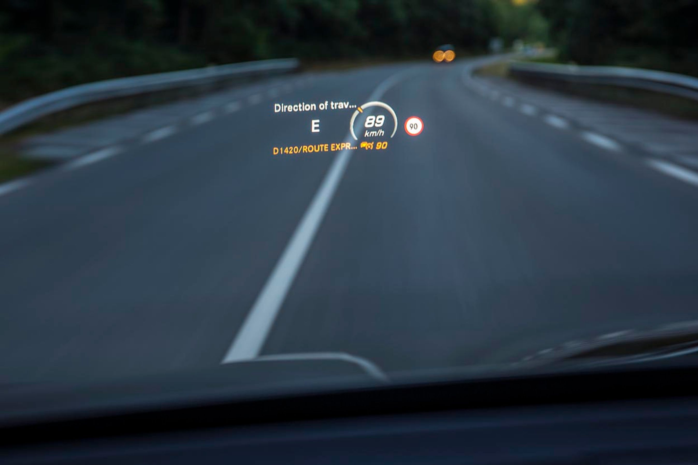 Ægte headup-display fås men for 26.000 kr.