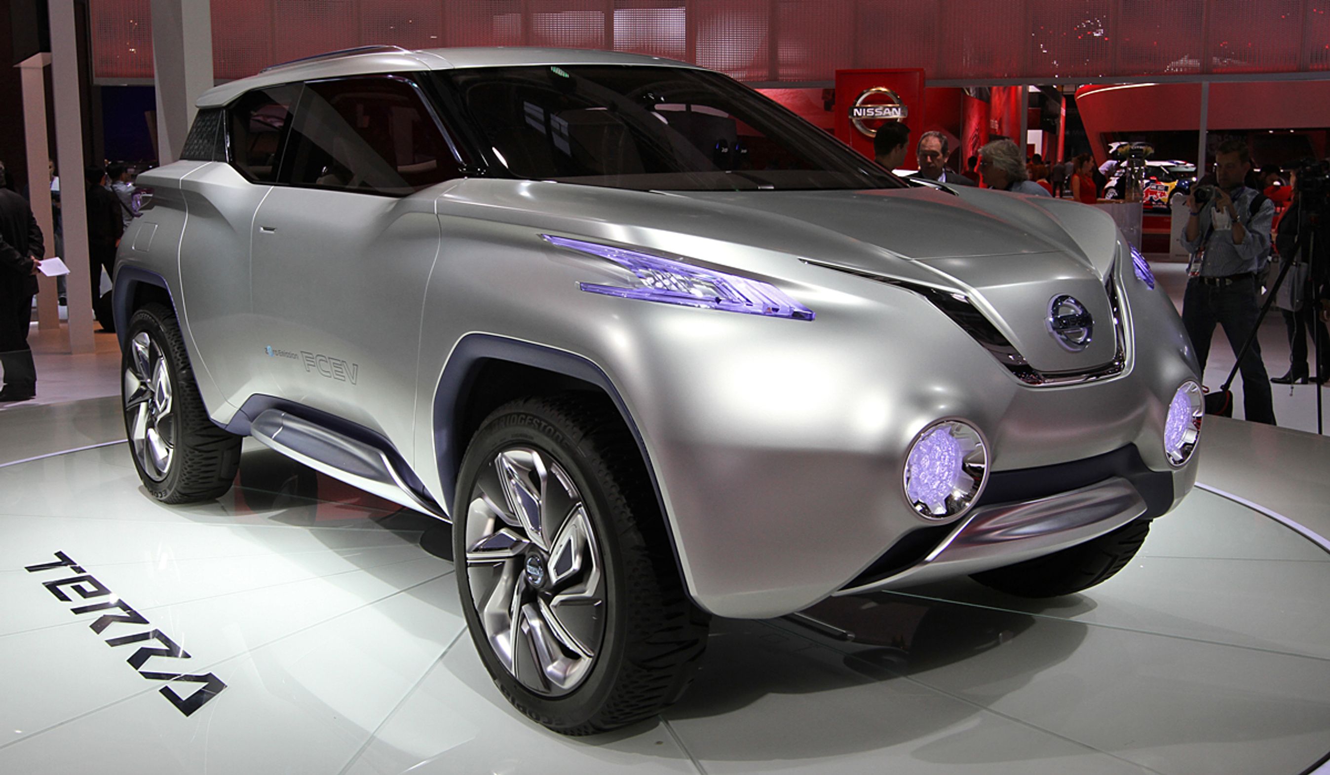 Nissan Terra har en dramatisk fremtoning.