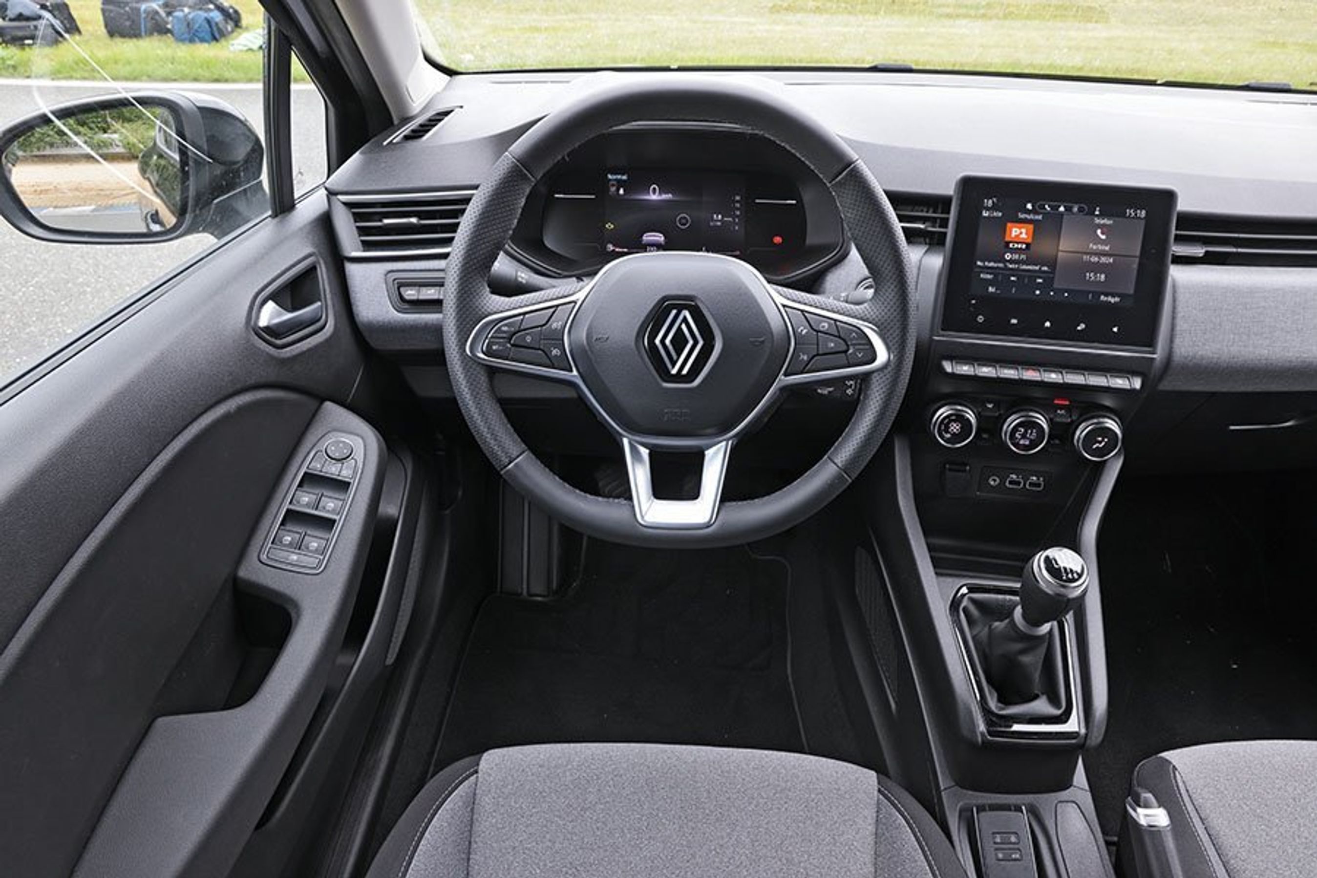 Førerpladsen i en Renault Clio