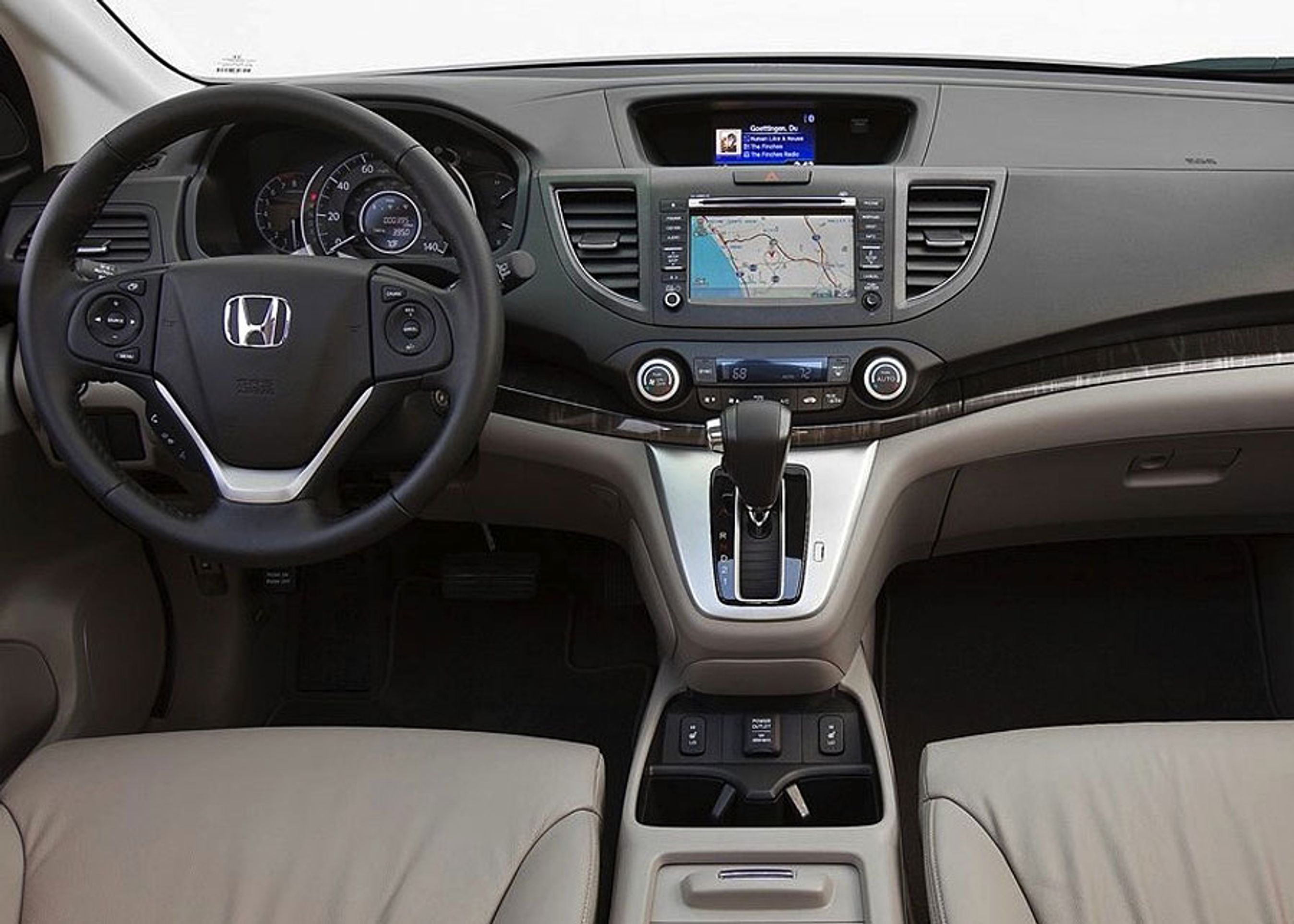 Førerpladsen er total fornyet.