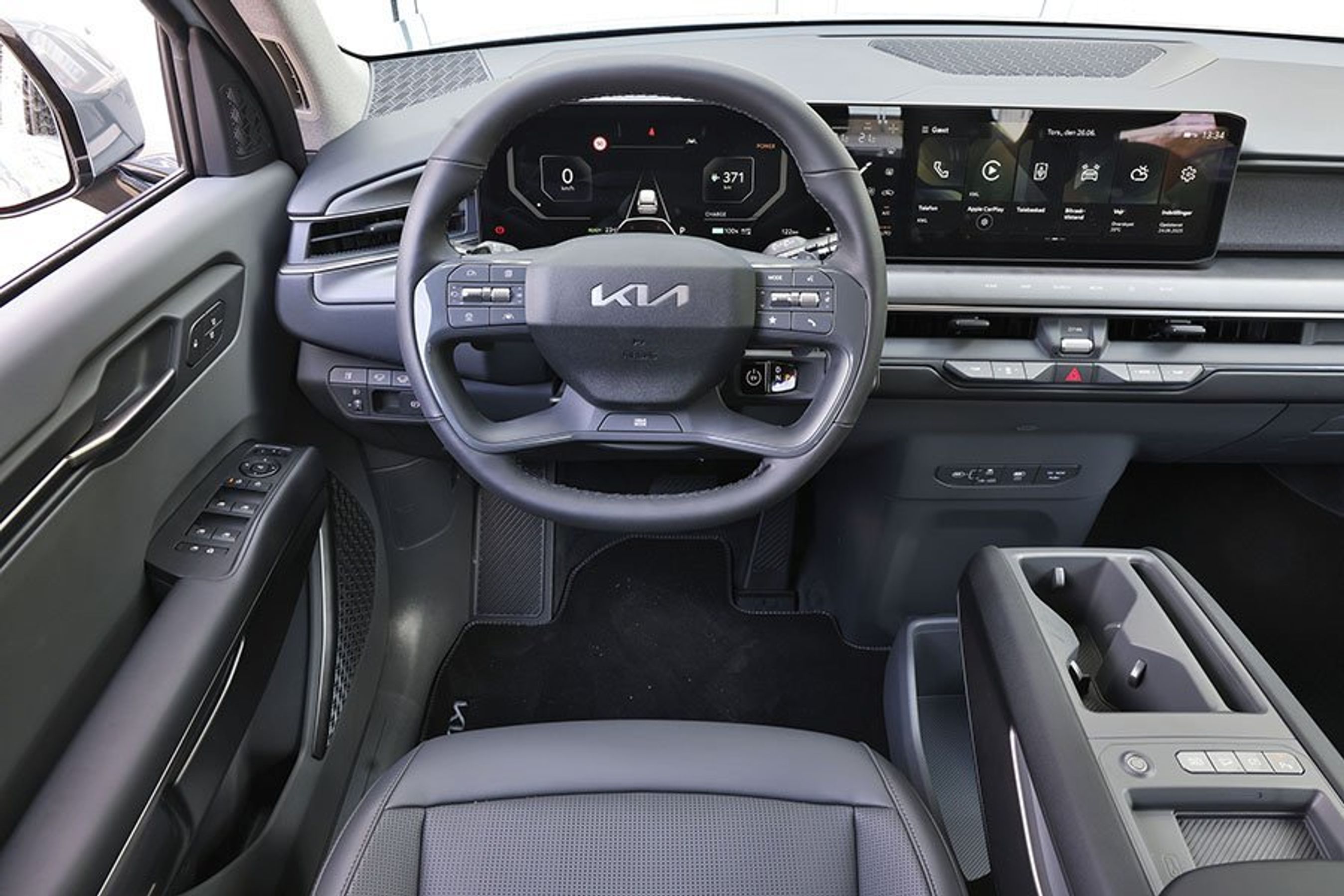 Førerpladsen i en Kia EV9