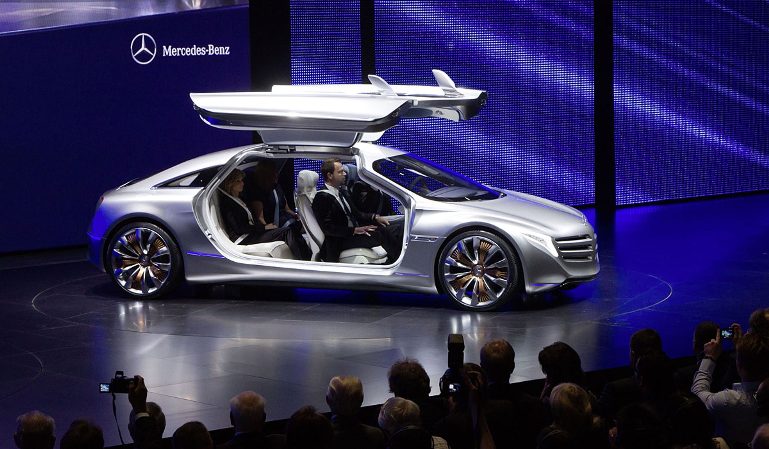 Mercedes-Benz F125 havde premiere på Frankfurt-showet.