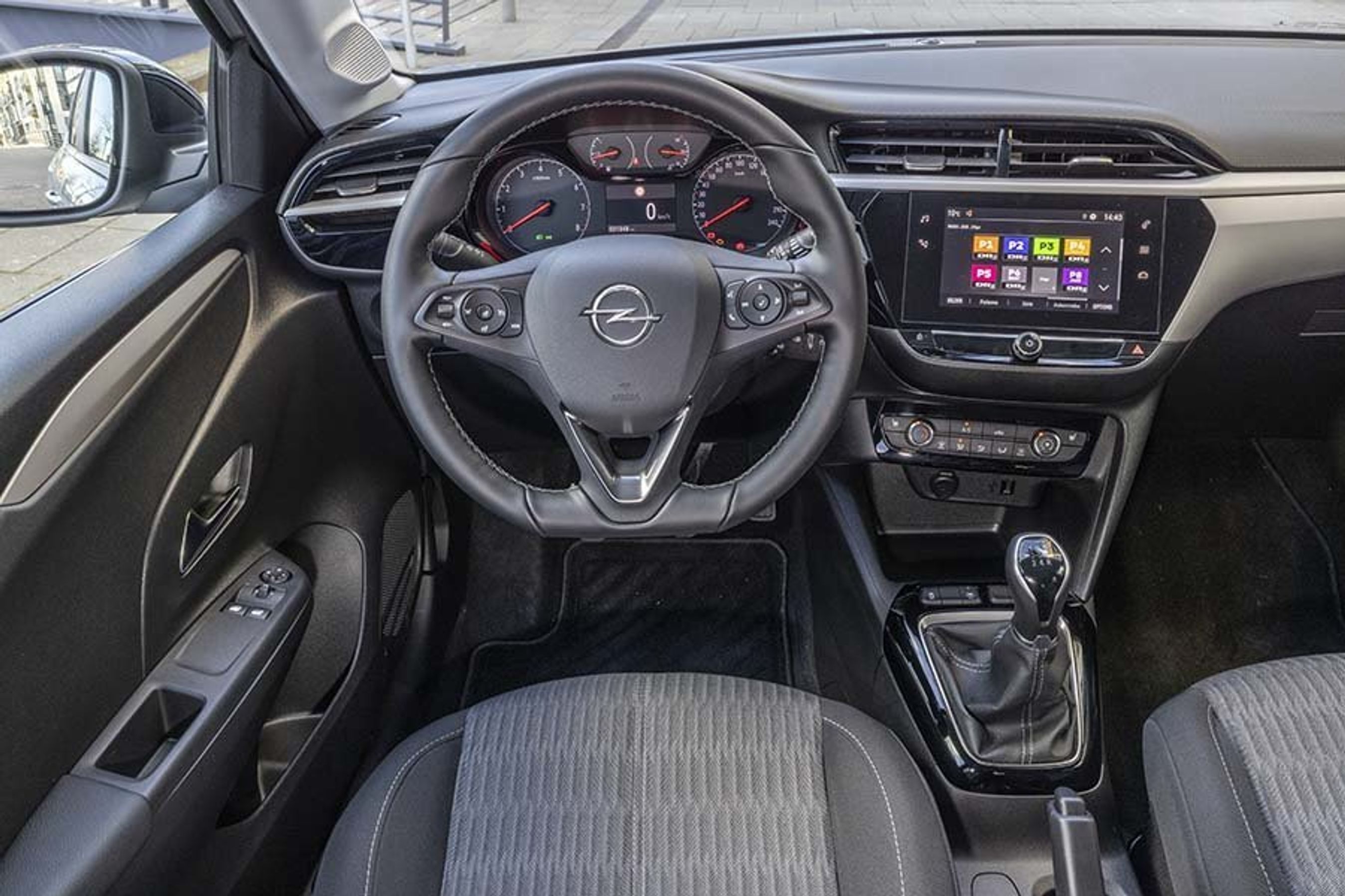 Kabine i en Opel Corsa