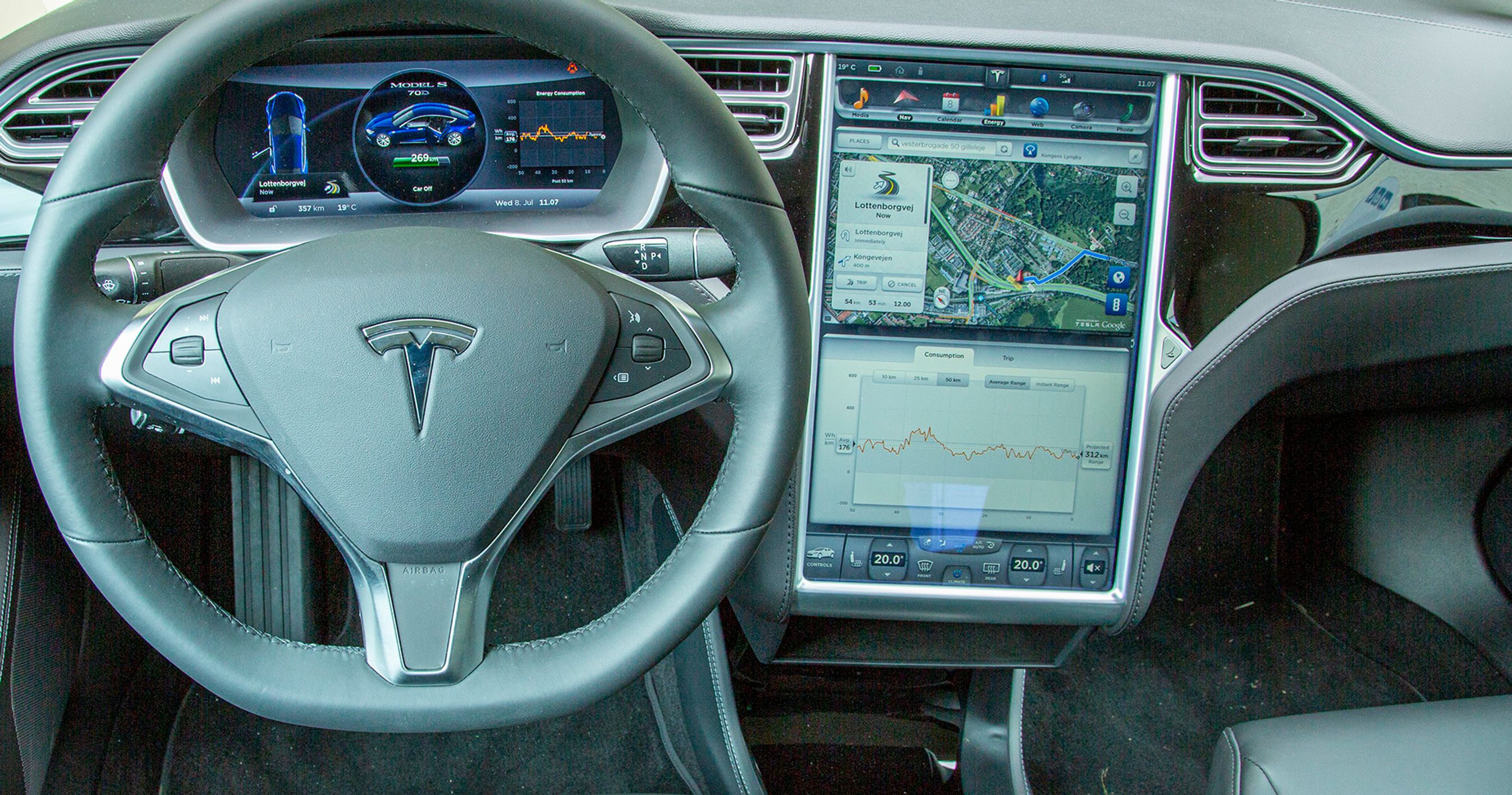 Skærmen i Tesla Model S og Model X kan gå i sort, hvis bilen er bygget før marts 2018