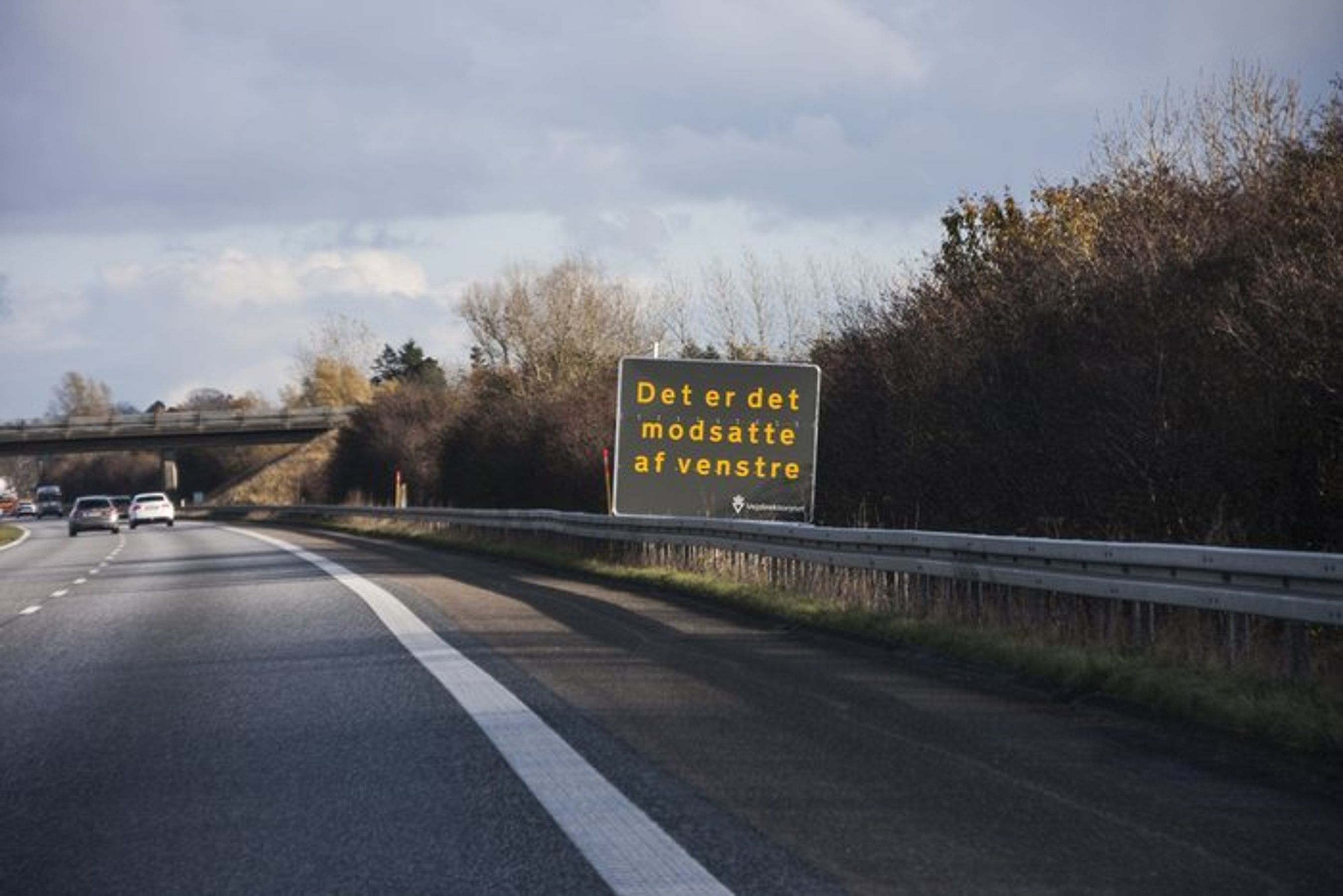 Højre er det modsatte af venstre