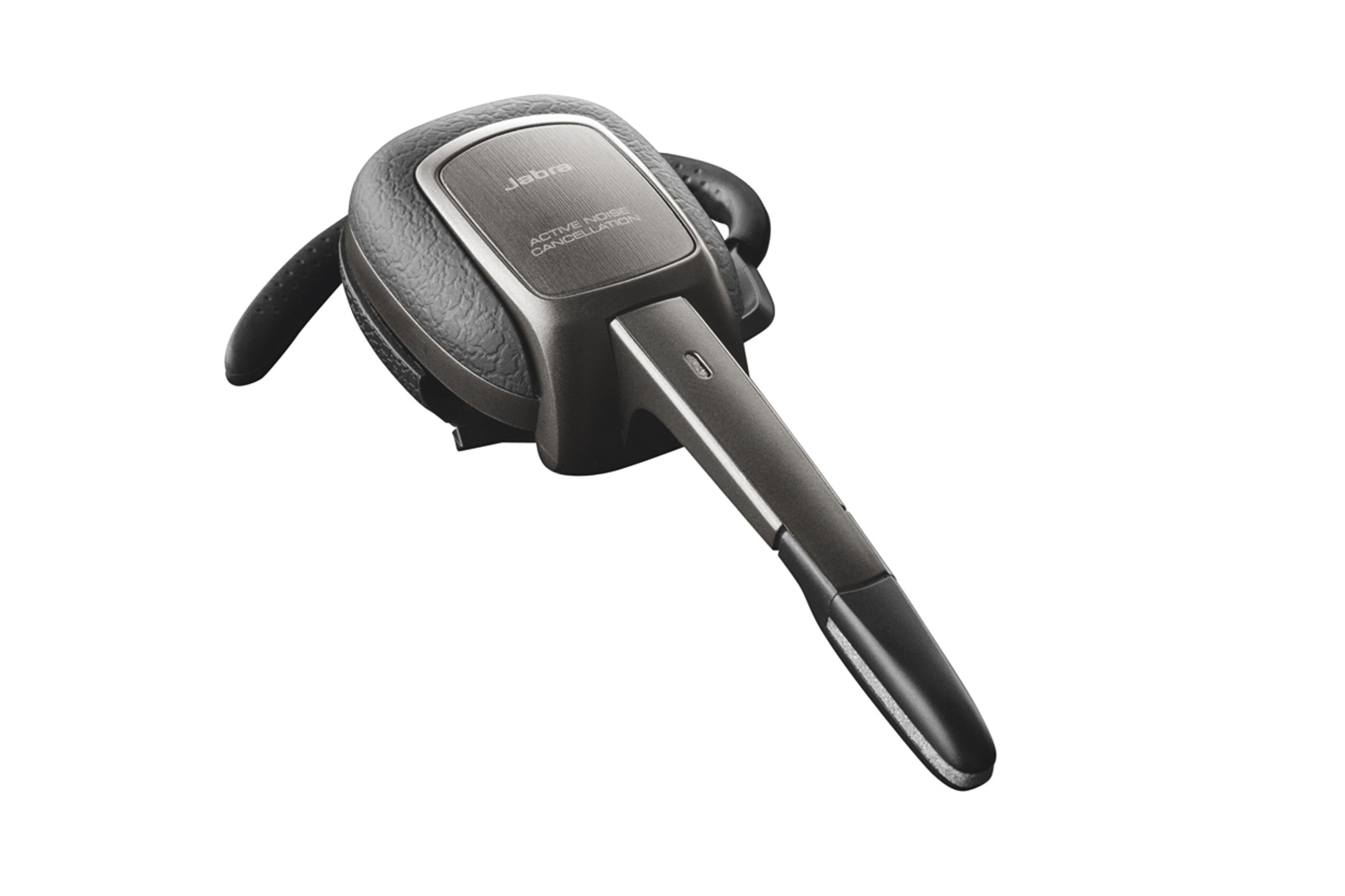 Jabra Supreme kan synes lidt voldsom i størrelsen. Men trods i en vægt på 18 gram virker det ikke tungt på øret.