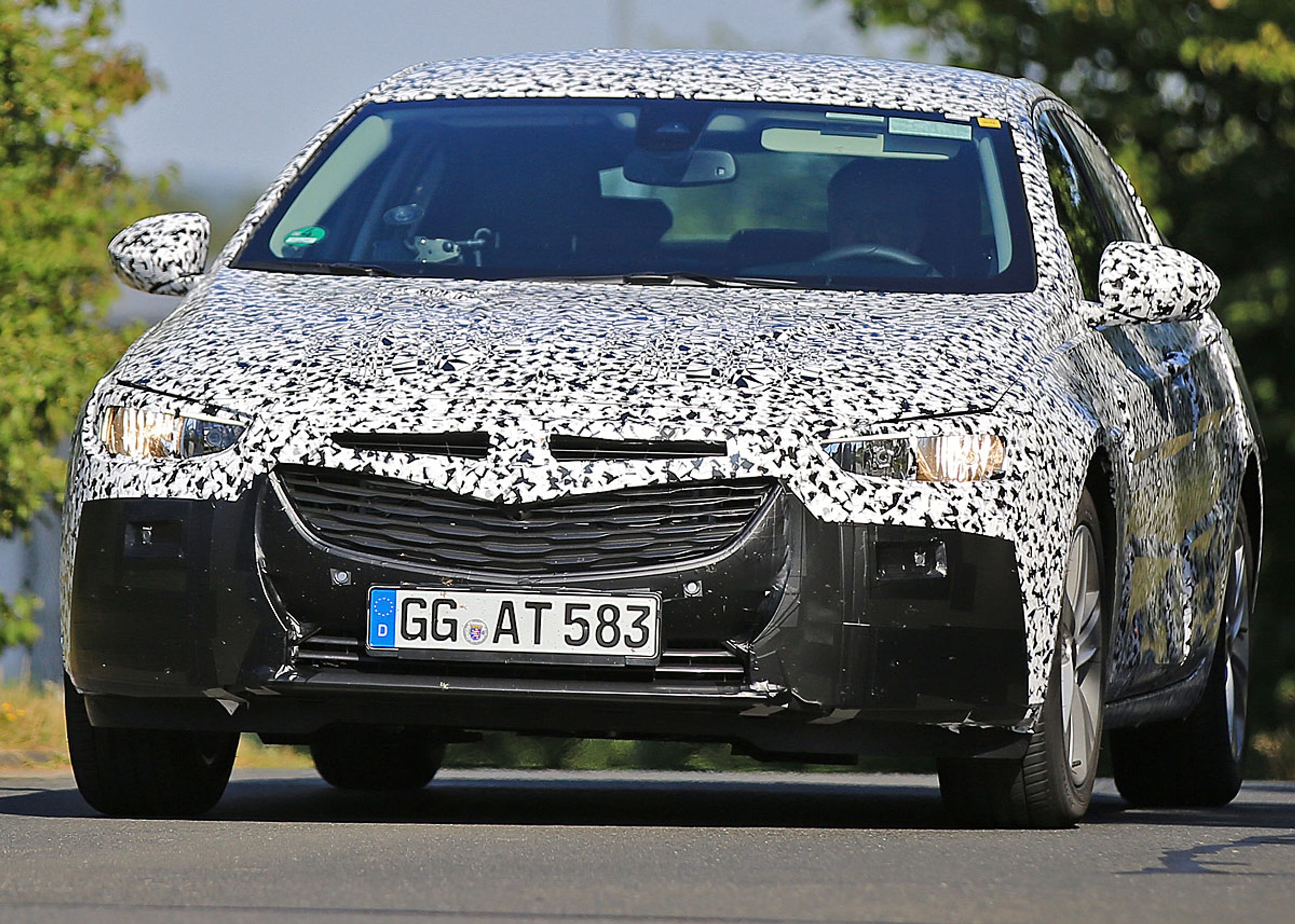 Den næste Insignia lanceres til maj.